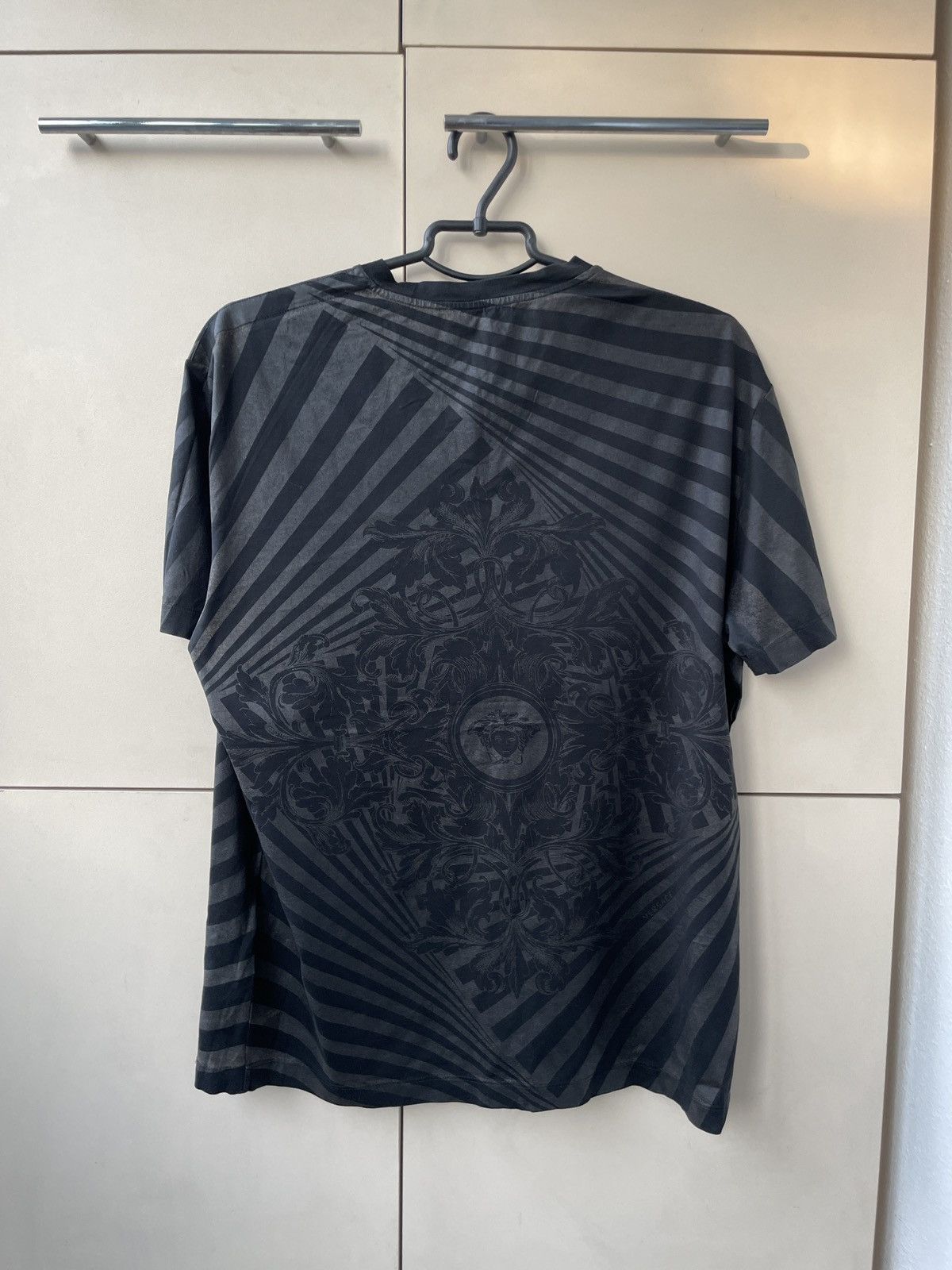 Versace Gianni Versace Black Graphic Medusa TShirt Size US M / EU 48-50 / 2 - 2 Thumbnail