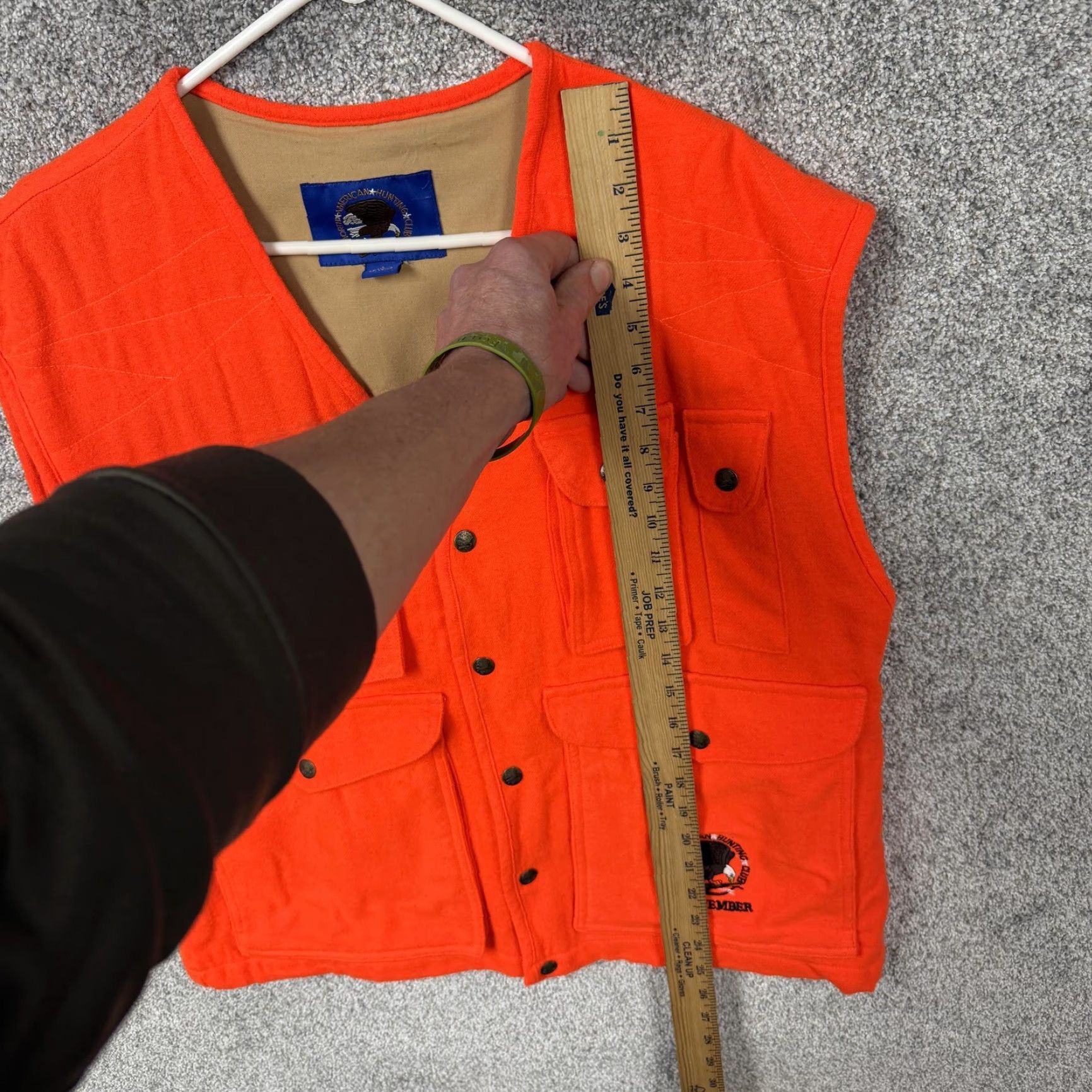 Vintage VINTAGE North American Hunting Club Life Member Vest Mens L Orange Quilted Crewneck Snap Pocketed Gamebag 00s Size US L / EU 52-54 / 3 - 3 Thumbnail