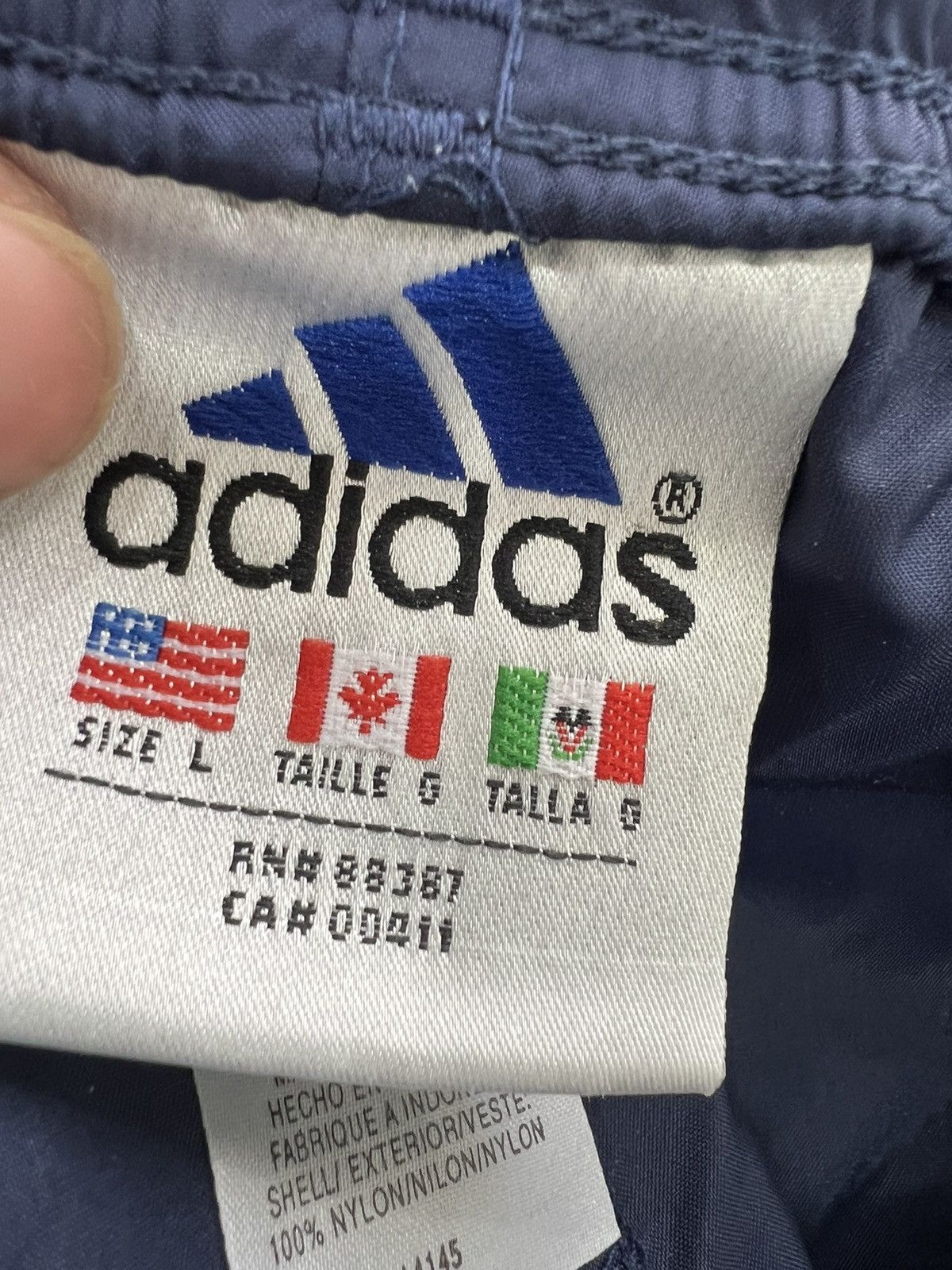 Adidas Vintage Adidas Track Pants stripes large Size US 34 / EU 50 - 5 Thumbnail