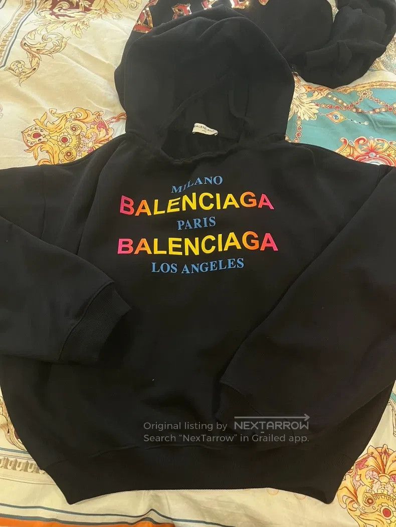 Balenciaga Balenciaga Sweatshirt with rainbow lettering logo, very tr Size US M / EU 48-50 / 2 - 1 Thumbnail