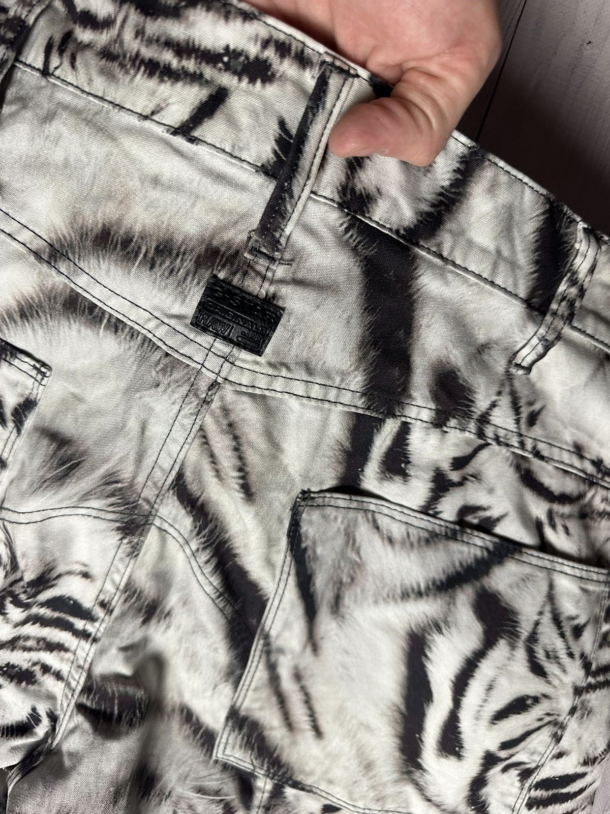 G-Star × Vintage Vintage G Star Raw denim pants tiger animal rare size 36 Size US 36 / EU 52 - 8 Thumbnail