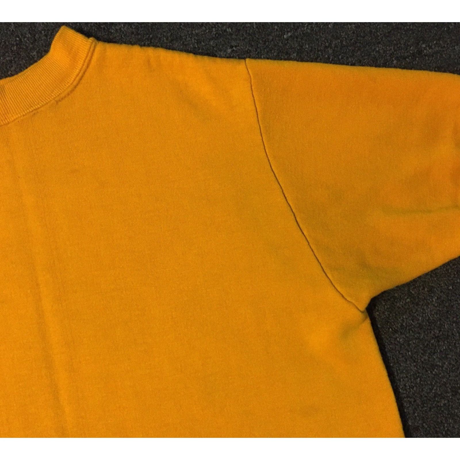 Vintage VINTAGE TownCraft Sweatshirt Shirt Mens M Yellow 60s 70s Grunge Distressed Short Sleeve USA Pep Surf Beach Retro 90s 80s Prints Size US M / EU 48-50 / 2 - 4 Thumbnail
