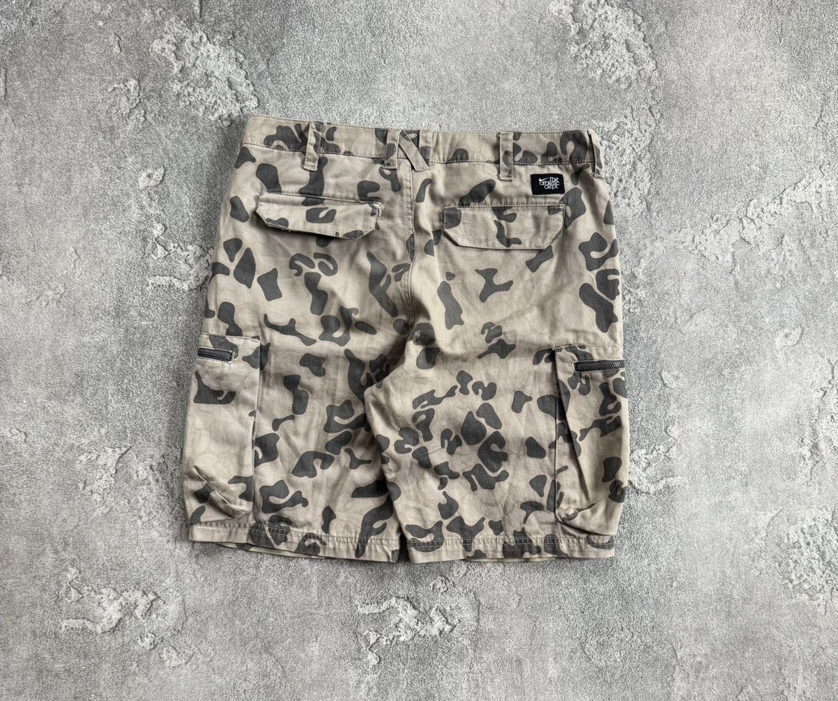 Nike Nike M/size camouflage cargo shorts 🩳 casual Size US 32 / EU 48 - 12 Thumbnail