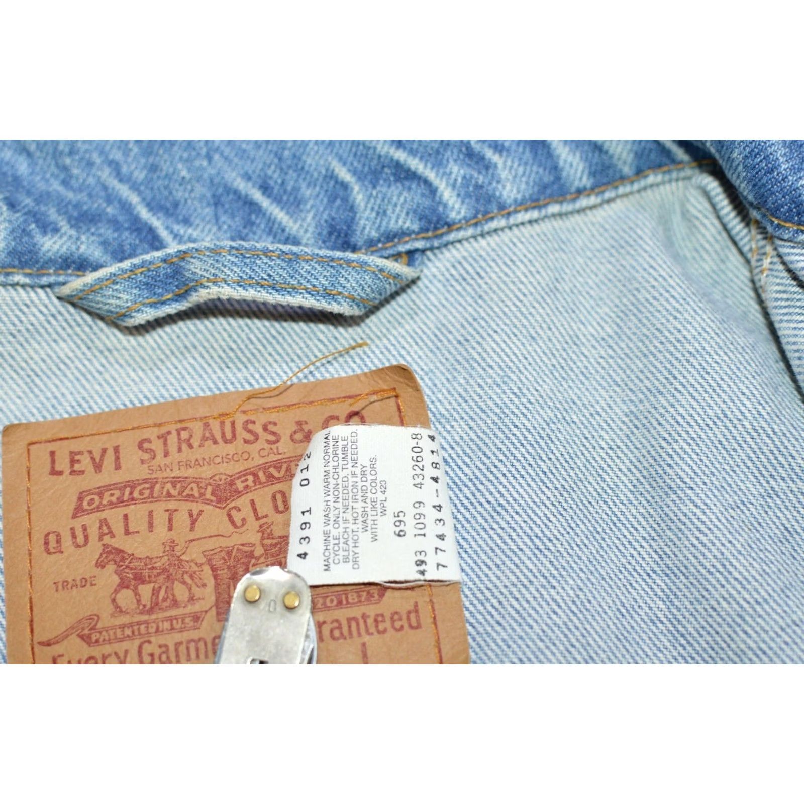 Levi's VINTAGE Levi's Denim Jacket Wmns L Blue 1990s Size L / US 10 / IT 46 - 7 Thumbnail