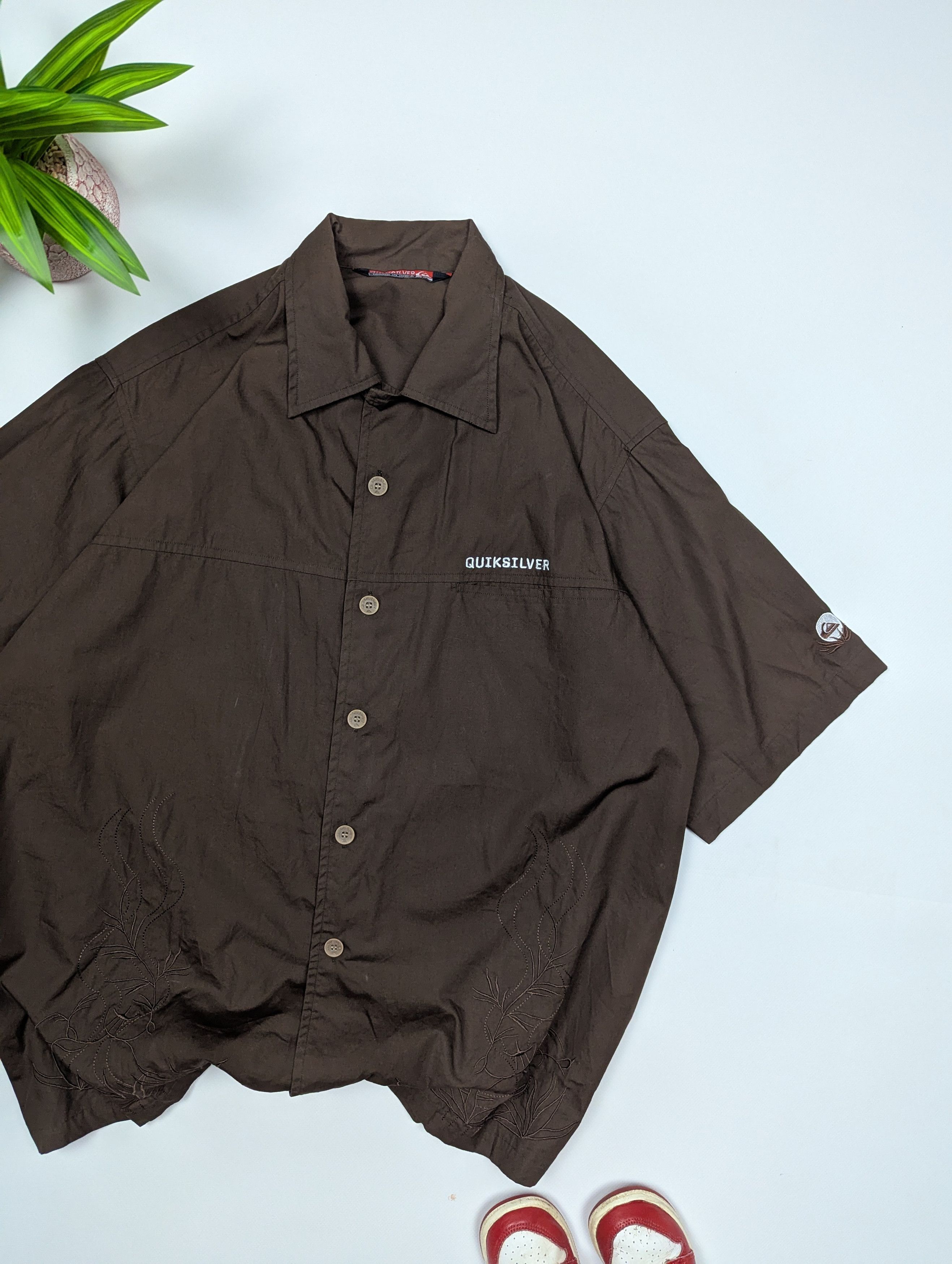 Quiksilver Y2K Quiksilver Brown Embroidered Shirt L Vintage Surf Skater Size US L / EU 52-54 / 3 - 3 Thumbnail