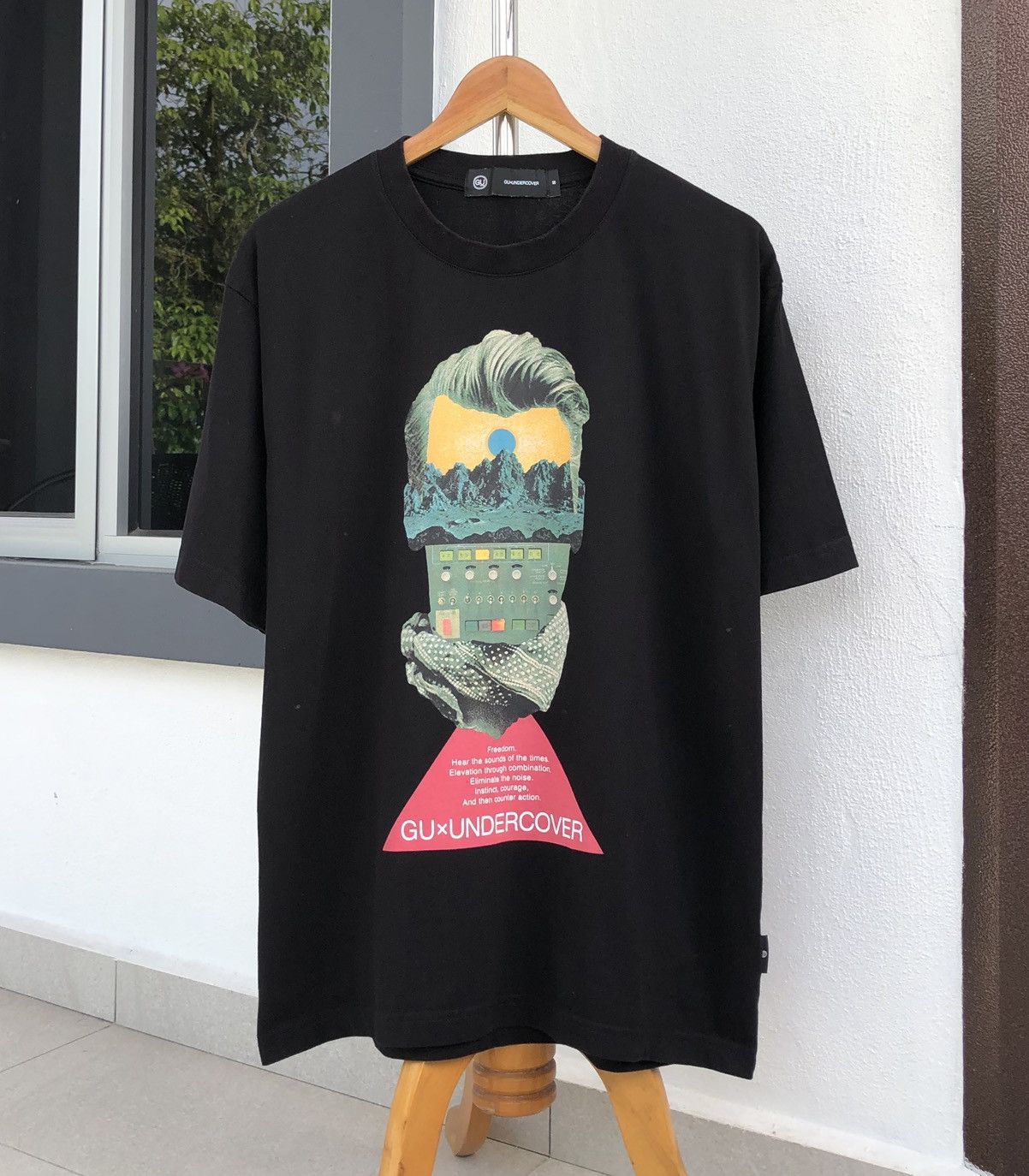Undercover x Gu T-shirt in black