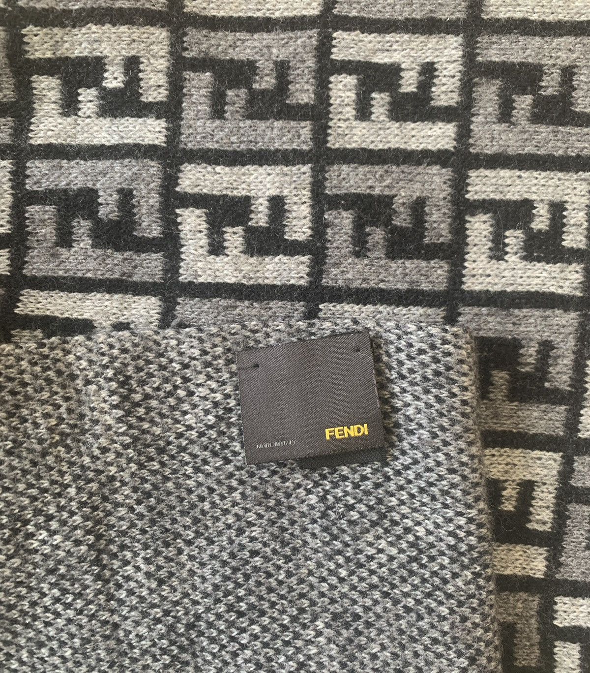 Fendi Authentic FENDI unisex FF monogram wool and cashmere scarf Size ONE SIZE - 4 Thumbnail