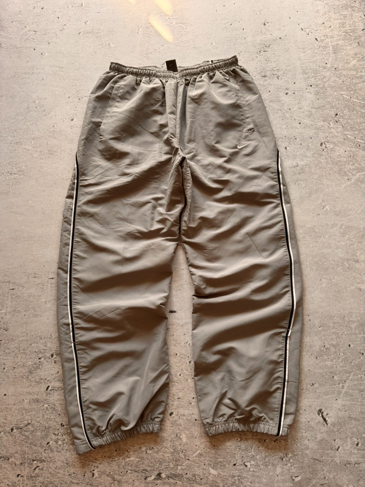 Nike × Vintage NIKE VINTAGE BASIC LOGO OVERSIZE BAGGY PANTS Size US 36 / EU 52 - 2 Thumbnail