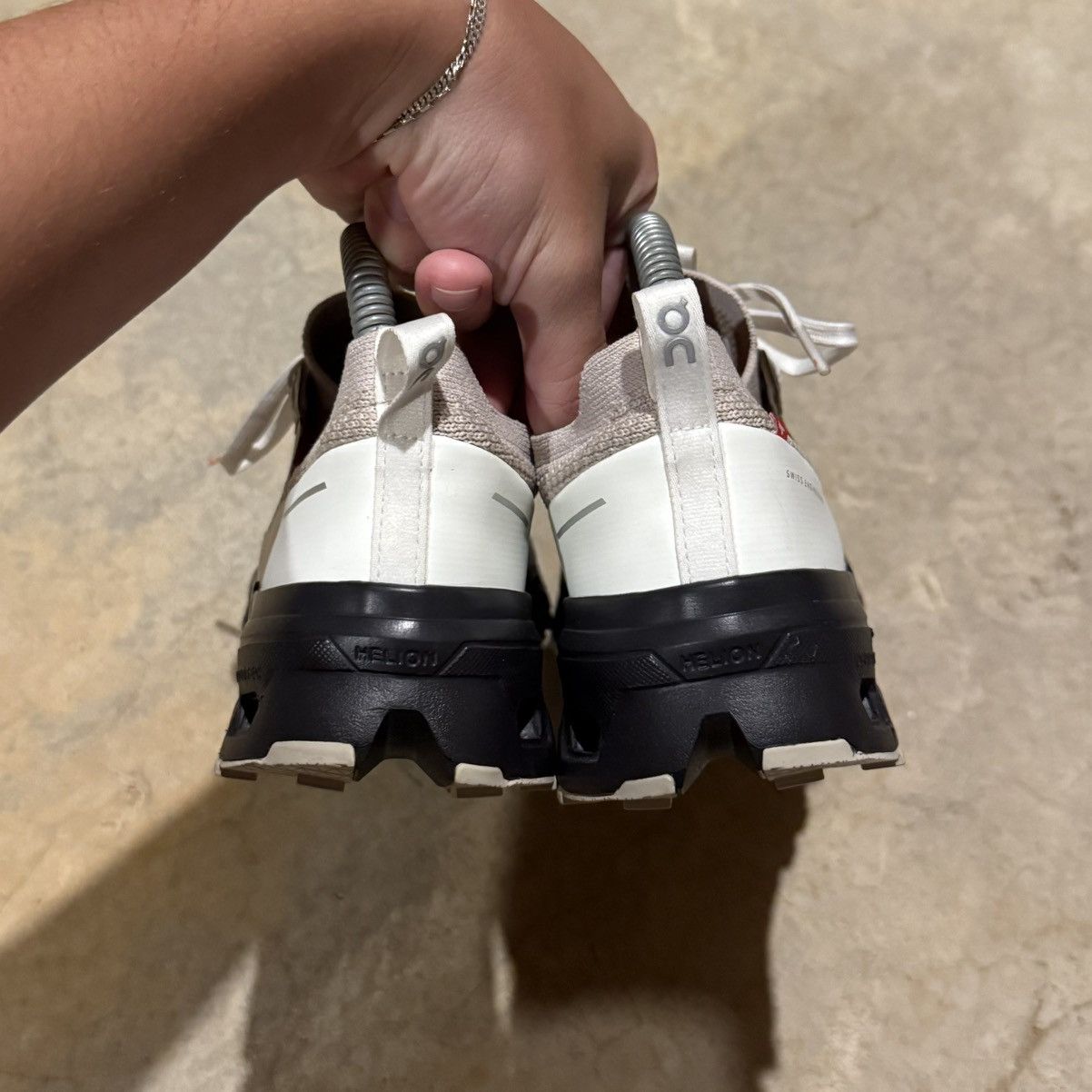 On On Running Cloudultra 2 Sand/Black US 7 Size US 7 / EU 40 - 6 Thumbnail