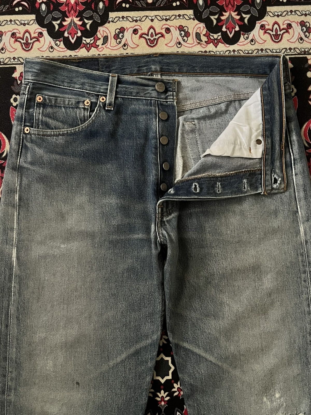 Levi's ⚡️Vintage⚡️90s Levi’s 501 Blue Wash Buttonfly Distressed Jeans Size US 33 - 5 Thumbnail