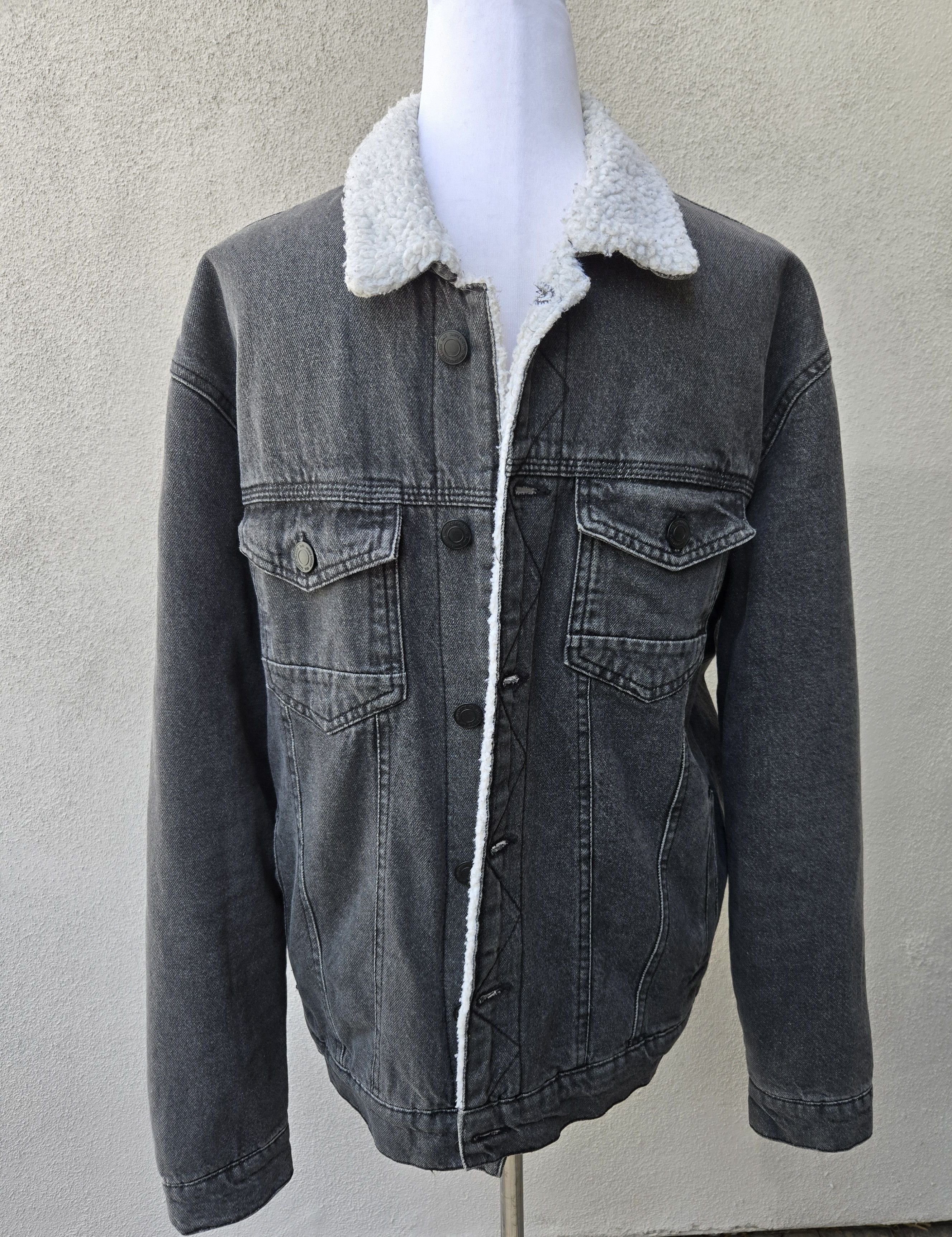 Other Sunrise Kingdom Faded Black Denim Sherpa Jean Jacket Size US M / EU 48-50 / 2 - 7 Thumbnail