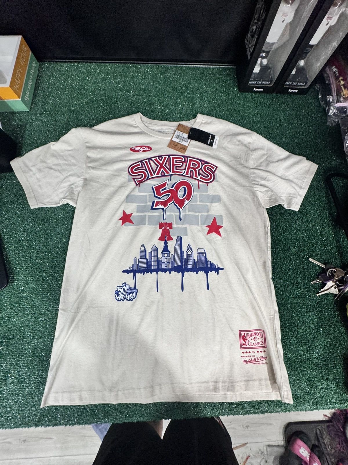 Mitchell & Ness Mitchell N Ness 76ers T-shirt Size US L / EU 52-54 / 3 - 1 Thumbnail