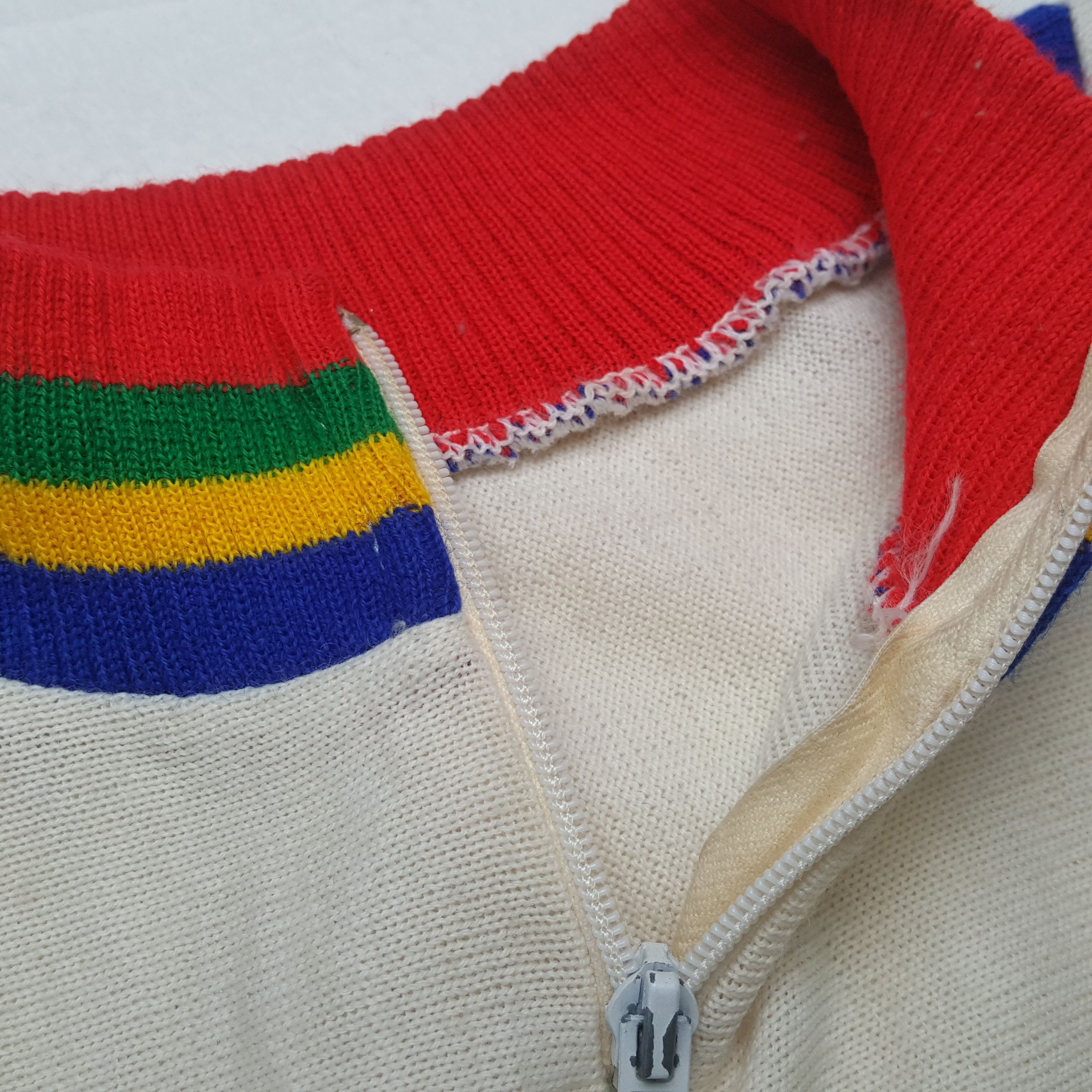 Vintage Gonin Moquettes Tapis T Cycling Jersey RR6 Size US XS / EU 42 / 0 - 5 Thumbnail