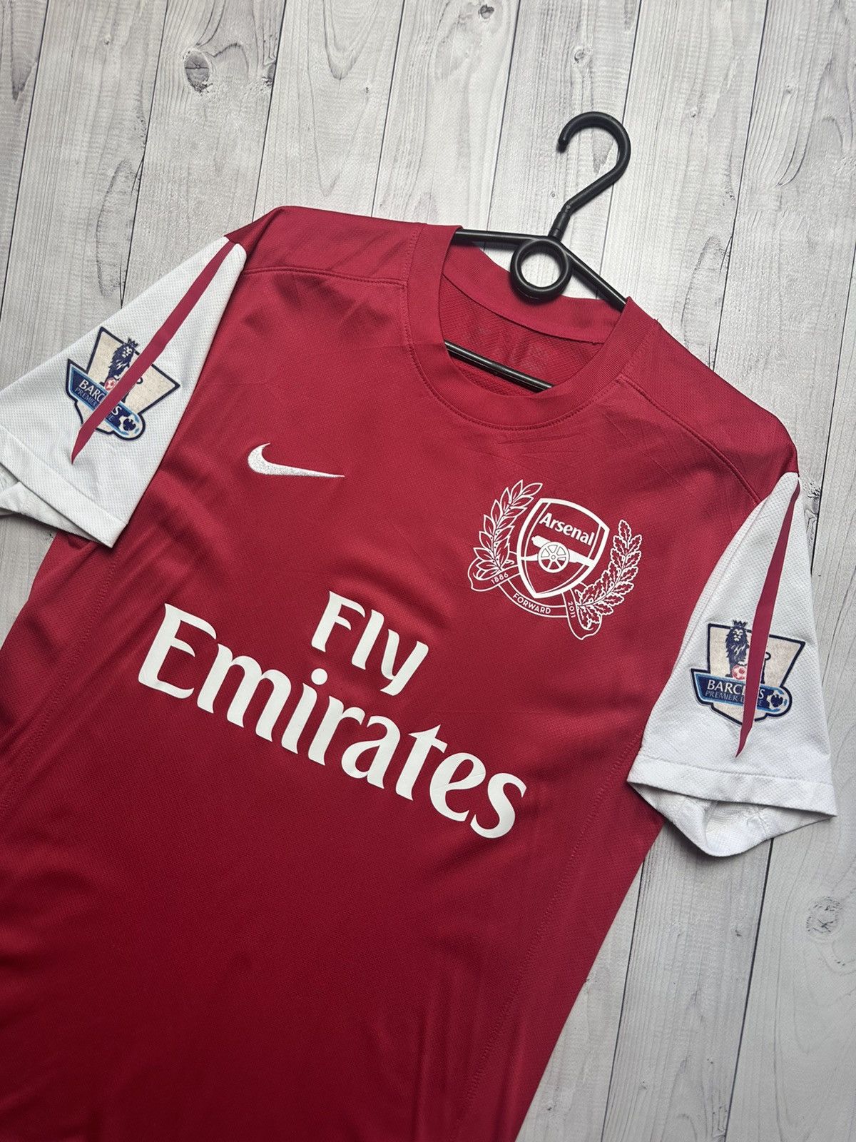 Nike × Vintage Vintage Nike Arsenal soccer jersey size M Van Persie Size US M / EU 48-50 / 2 - 3 Thumbnail