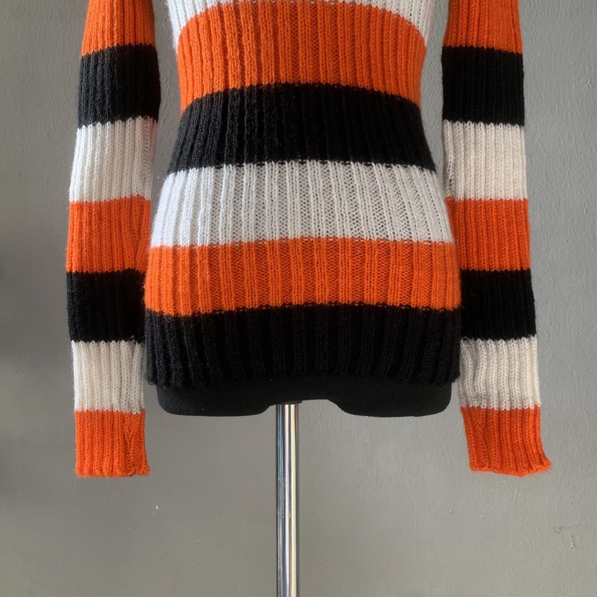 Courreges Rare Vintage 1970s Courreges Paris Stretchy Jumper Size XS / US 0-2 / IT 36-38 - 3 Thumbnail