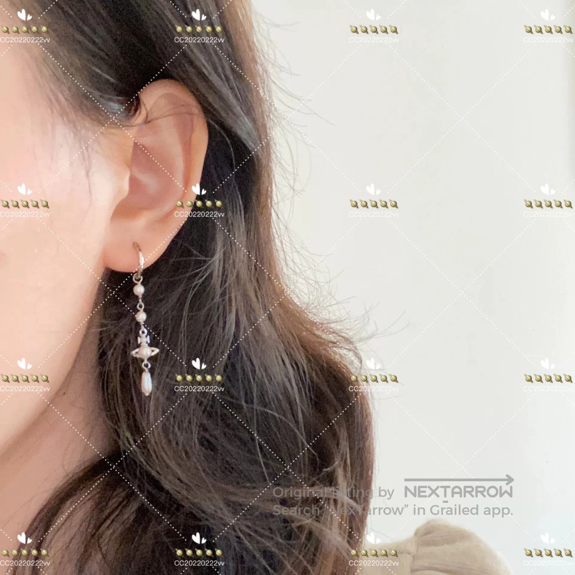 Vivienne Westwood VivienneWestwood Silver Pearl Drop Earrings. Size ONE SIZE - 2 Thumbnail