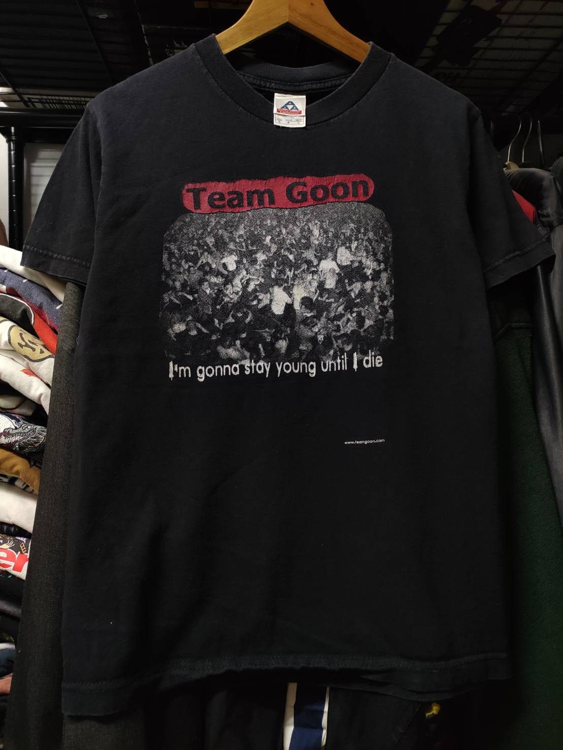 Band Tees Vtg 00's D.I. Team Goon " I'm Gonna Stay Young Until I Die " Size US S / EU 44-46 / 1 - 2 Thumbnail