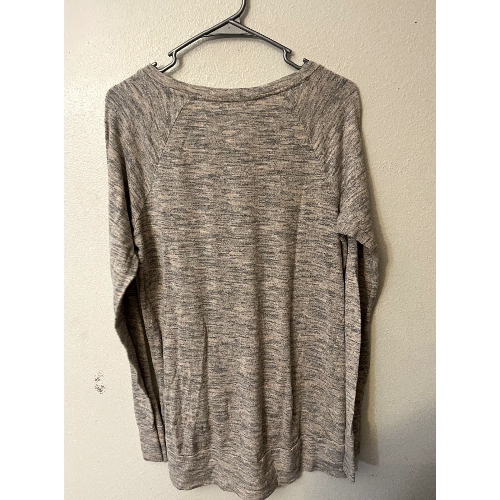 Juicy Couture Juicy Couture Knit Pullover Shirt Long Sleeve Heathered Gray Knot Front Top XL Womens Regular Size Size XL / US 12-14 / IT 48-50 - 3 Thumbnail