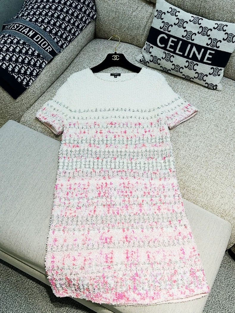 Chanel Chanel 18-year-old waterfall series pink shiny silk braide Size XS / US 0-2 / IT 36-38 - 3 Thumbnail