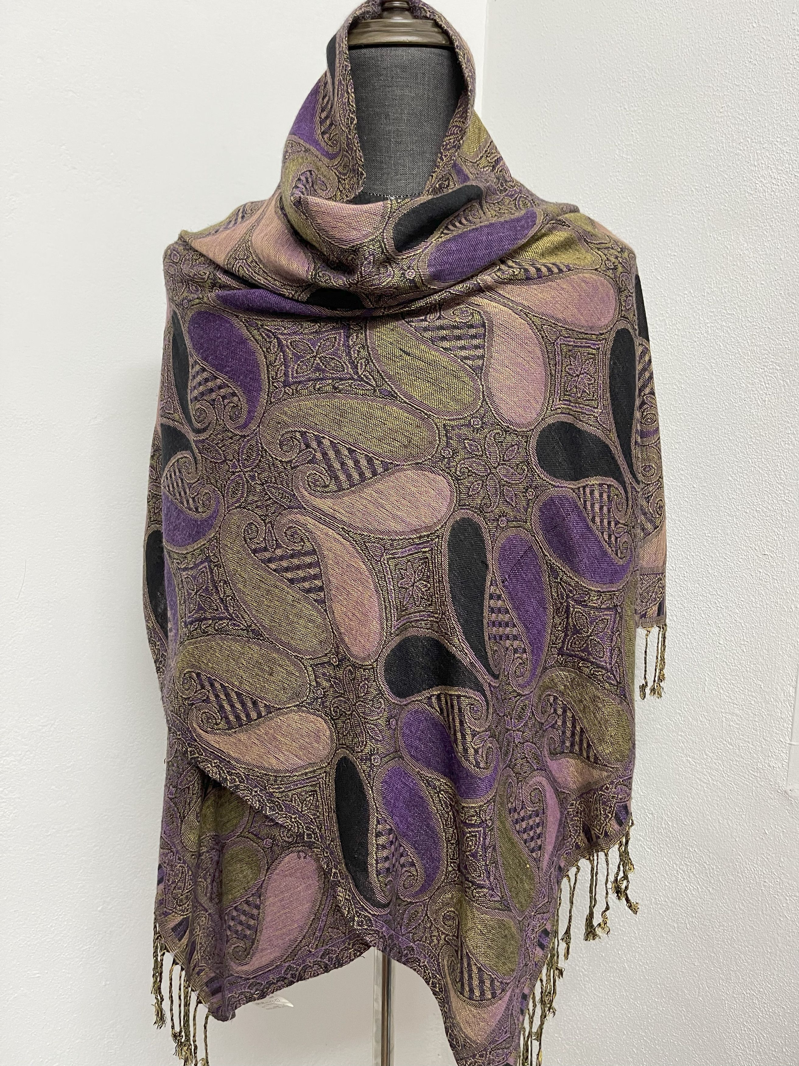 Vintage Vintage Big Size Scarves, Large-Sized Wrap Scarf, - 6081 Size ONE SIZE - 1 Thumbnail