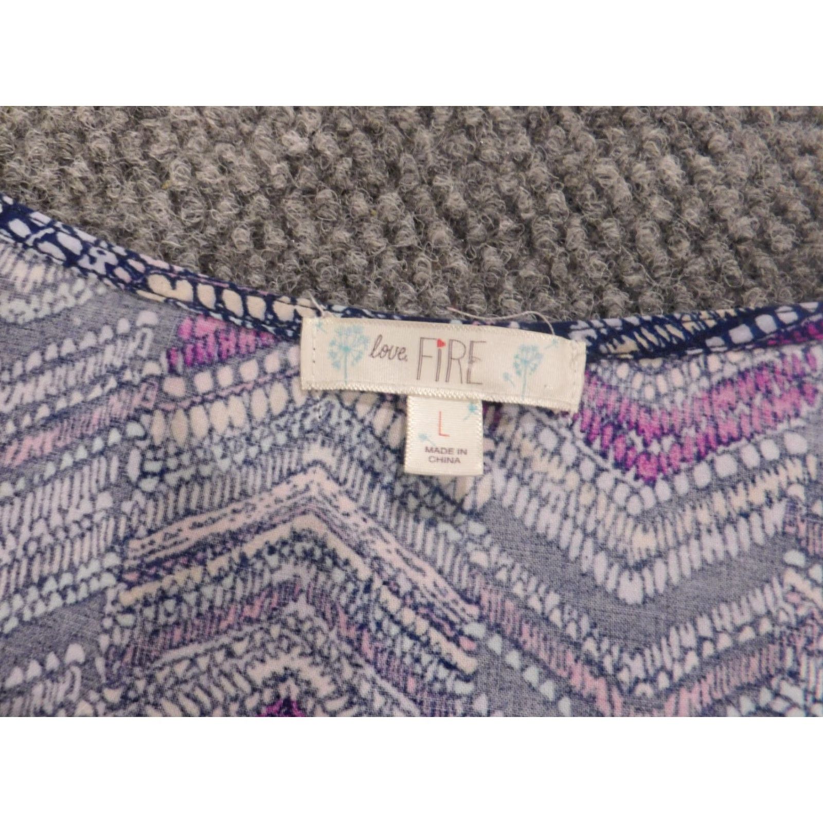Vintage Love Fire Blouse L Women Blue Round Neck Long Sleeve Pullover Stretch Casual Regular Rayon Size L / US 10 / IT 46 - 5 Thumbnail