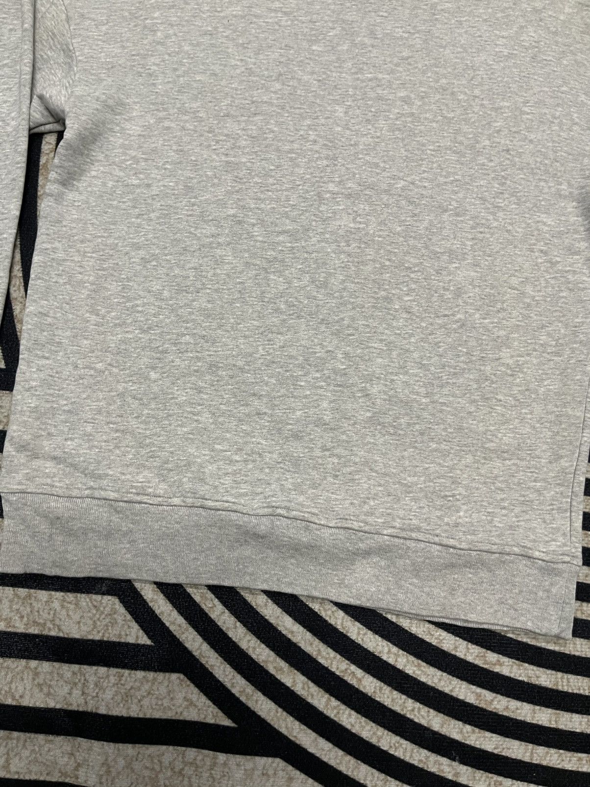 Moschino MOSCHINO WOMEN DOUBLE QUESTION MARK STUDDED CREWNECK RARE Size M / US 6-8 / IT 42-44 - 18 Thumbnail