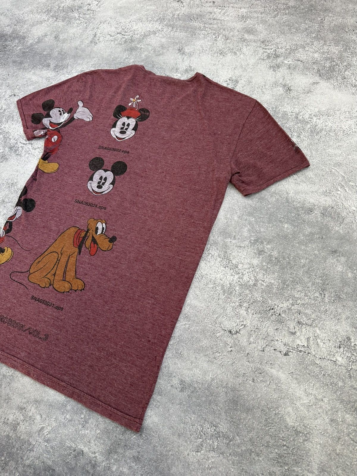 Dolce & Gabbana Dolce Gabbana Mickey Mouse T-Shirt Vintage Over Printed Logo Size US S / EU 44-46 / 1 - 15 Thumbnail