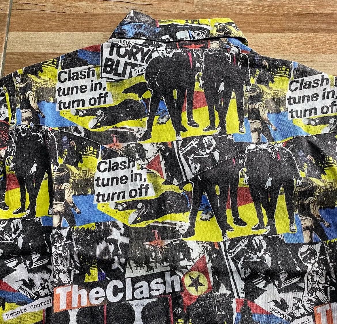 Band Tees × Hysteric Glamour × Japanese Brand 2000s Hysteric Glamour x The Clash Snap Button Shirt y2k Size US M / EU 48-50 / 2 - 4 Thumbnail