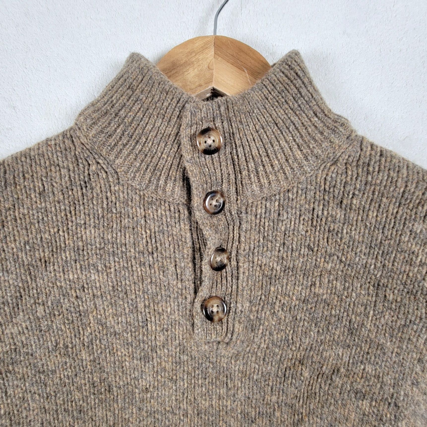 Vintage L. L. BEAN 100% LambsWool Men's Small Four Button Pullover Sweater Size US S / EU 44-46 / 1 - 3 Thumbnail