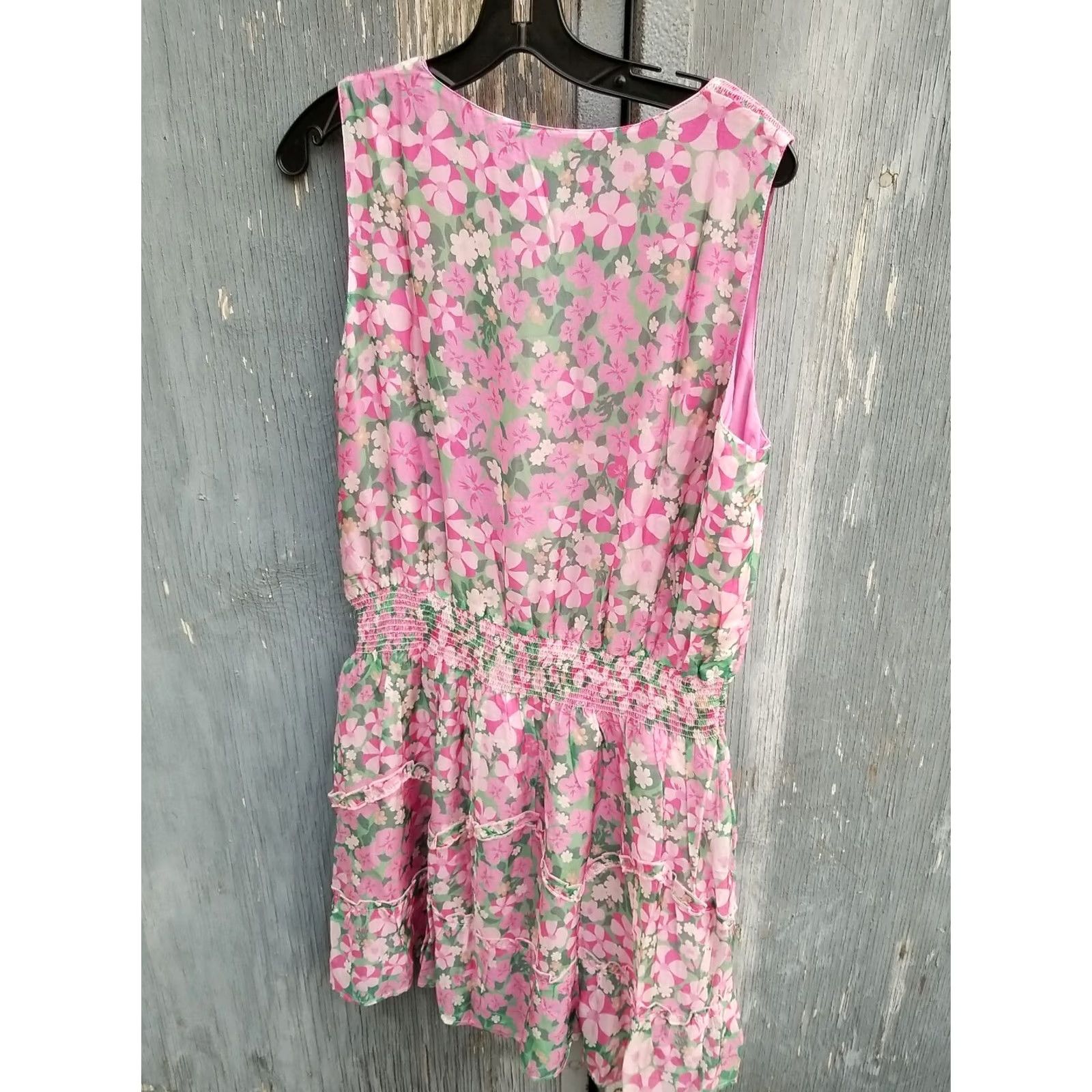 Vineyard Vines Vineyard Vines Mini Dress Smocked Daisy Print V-Neck Pink S Women Short sleeveless Viscose New with tags Size S / US 4 / IT 40 - 5 Thumbnail