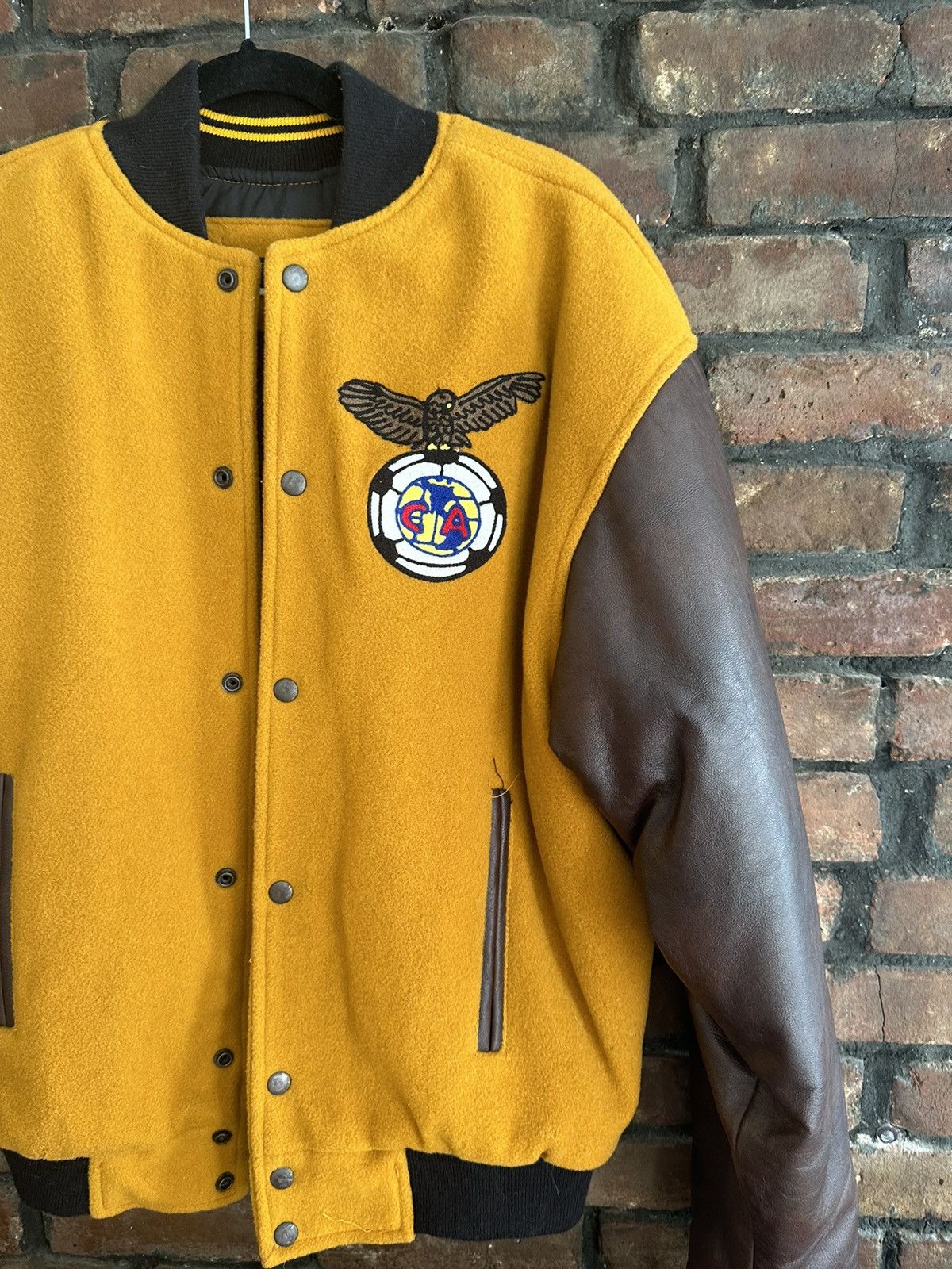 Vintage Yellow and brown Club America varsity jacket 90s vintage Size US L / EU 52-54 / 3 - 5 Thumbnail
