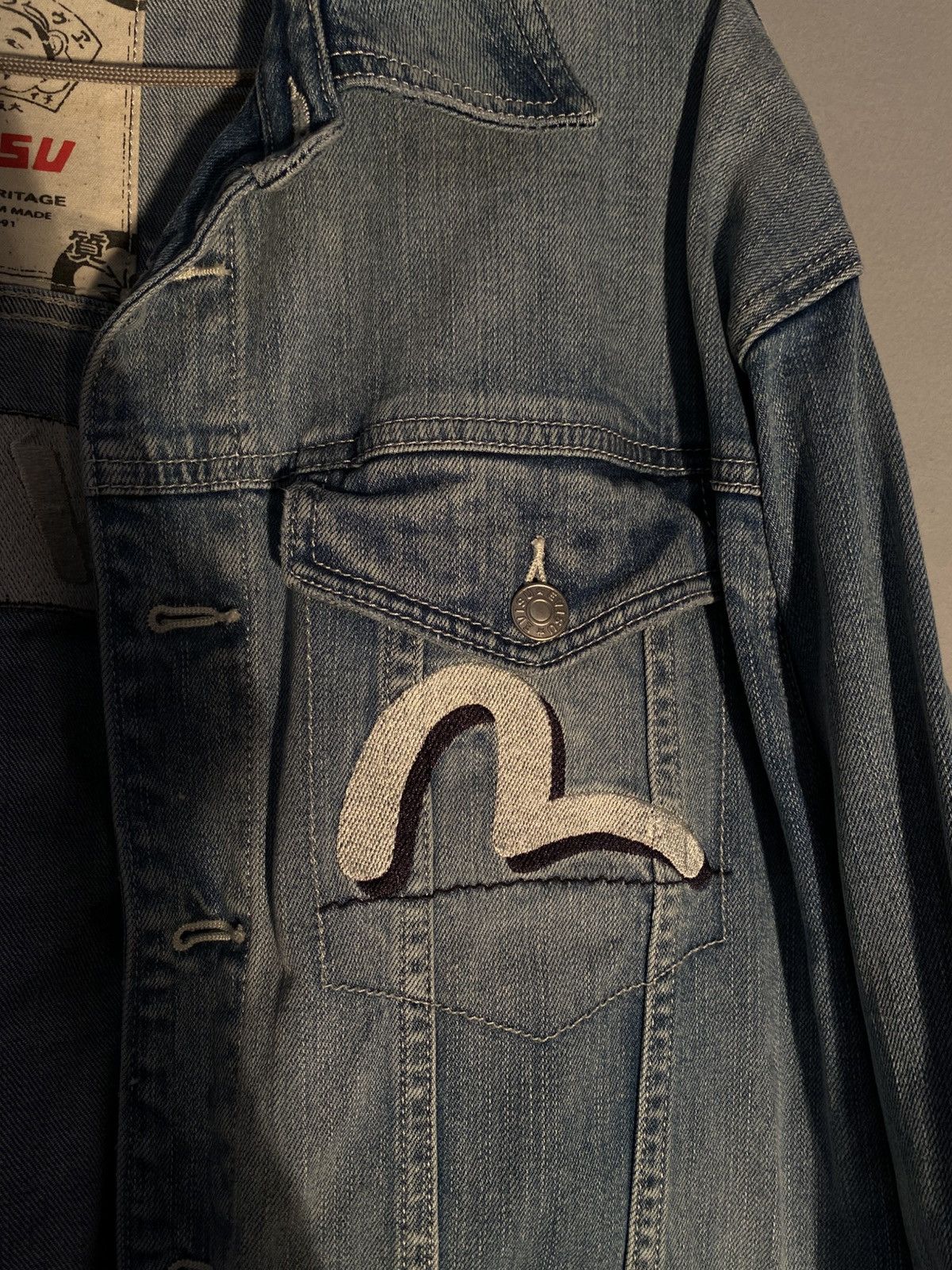 Evisu × Japanese Brand GRAFFITI DARMA GRID GRAPHIC PRINT DENIM SHIRT JACKET Size US M / EU 48-50 / 2 - 4 Thumbnail