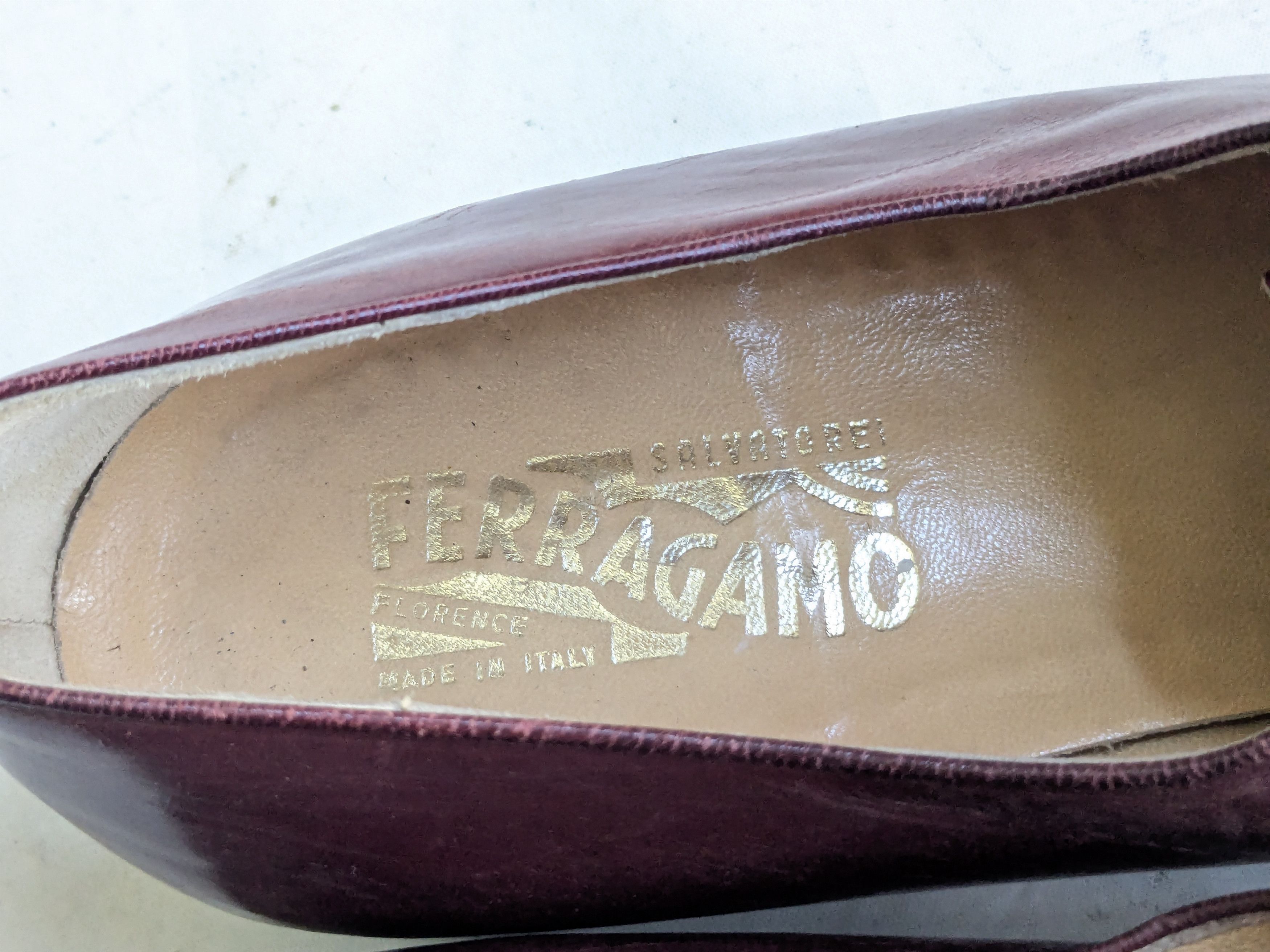 Salvatore Ferragamo Salvatore Ferragamo Wholecut Oxfords Burgundy 12 B Narrow Size US 12 / EU 45 - 7 Thumbnail