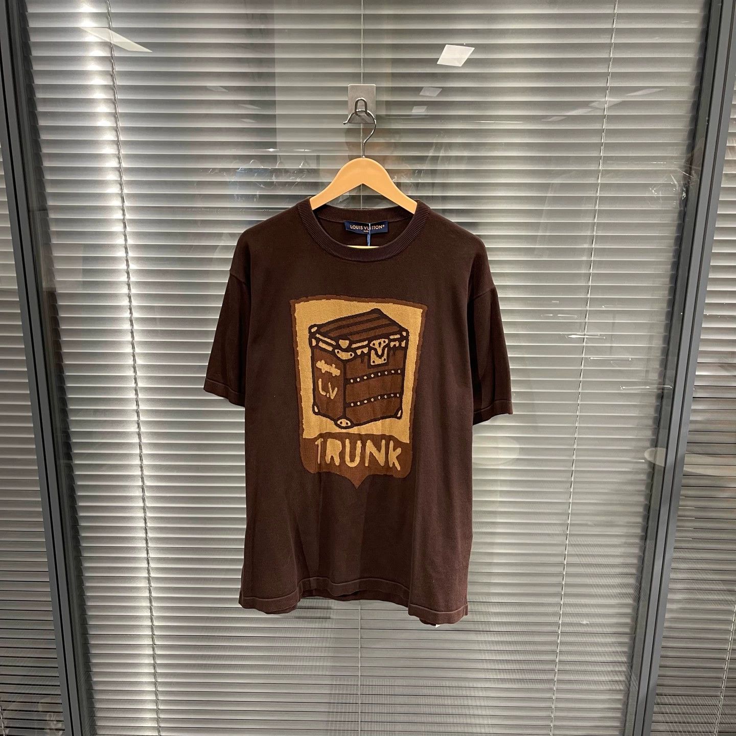 Louis Vuitton LV 24ss Pharrell Hard Trunk Khaki Knit SS XL 99new Size US XL / EU 56 / 4 - 1 Thumbnail