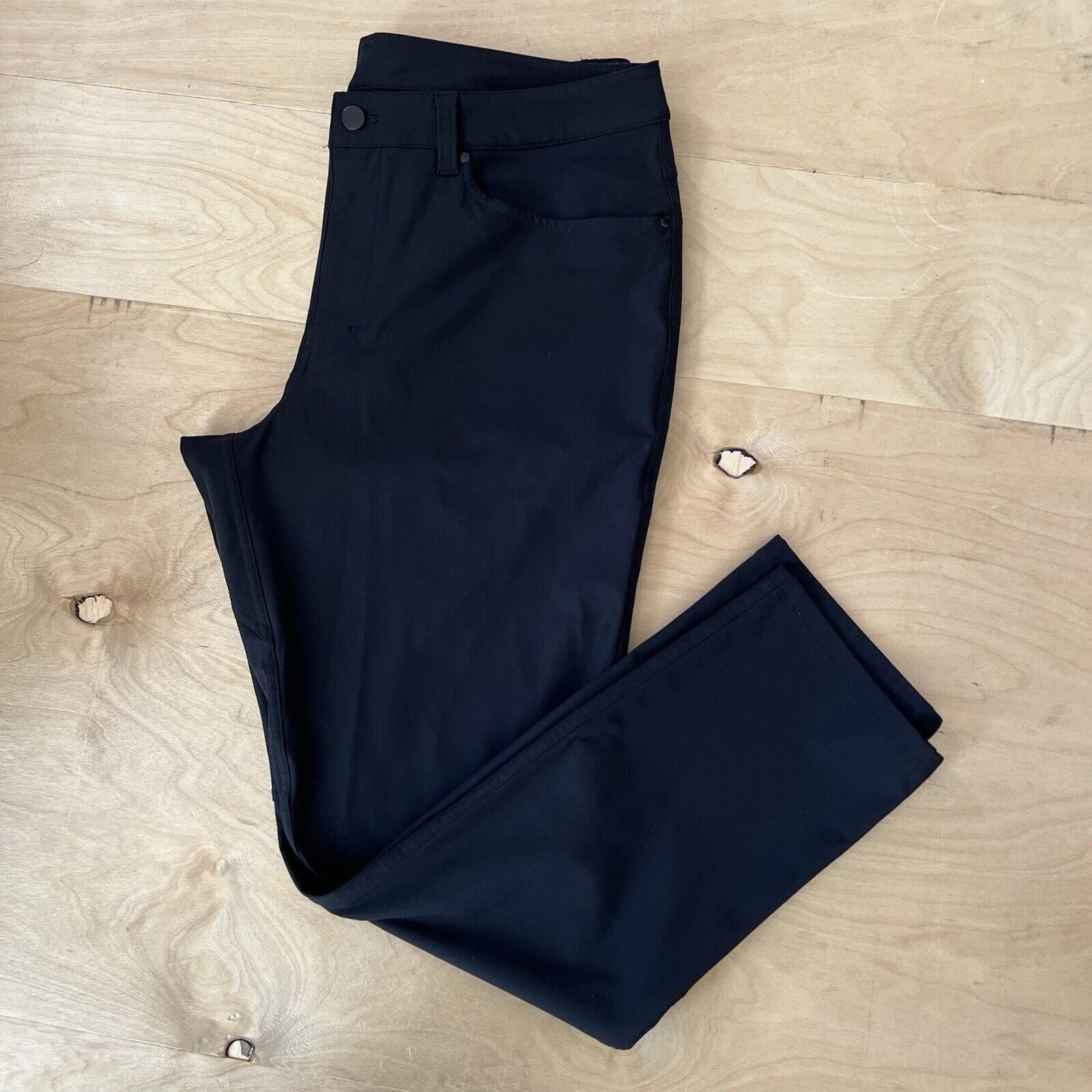Lululemon Lululemon ABC Pants 34 Black Athleisure Casual Workwear Size US 34 / EU 50 - 9 Thumbnail
