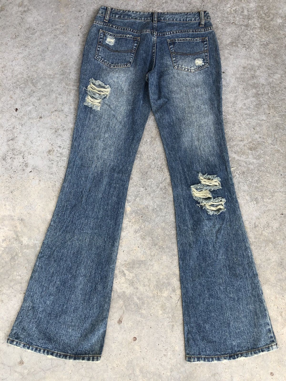 If Six Was Nine Japanese Dear Heart Flared Jeans Distressed Jeans Size US 29 - 2 Thumbnail