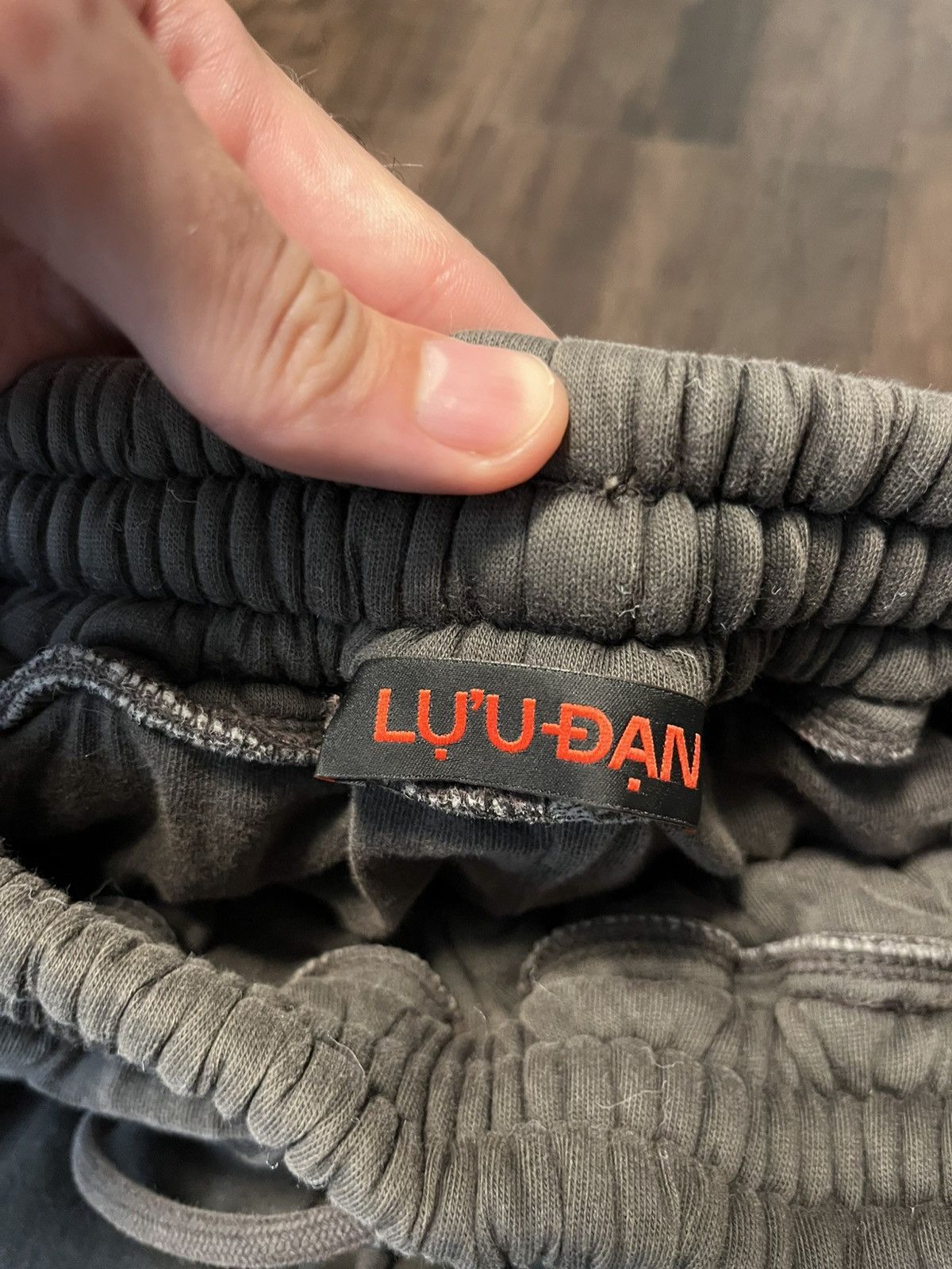 LUU DAN Lu’u Dan Wadded Bontans Wide Leg Baggy Sweatpants Size US 28 / EU 44 - 7 Thumbnail