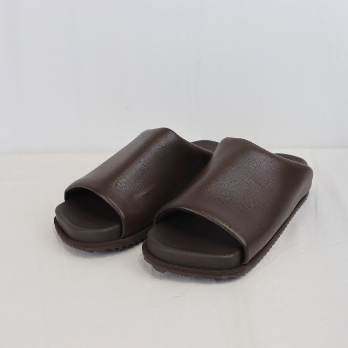 YUME YUME o1rshd1 Finn Slider in Brown Size US 9 / EU 42 - 2 Thumbnail