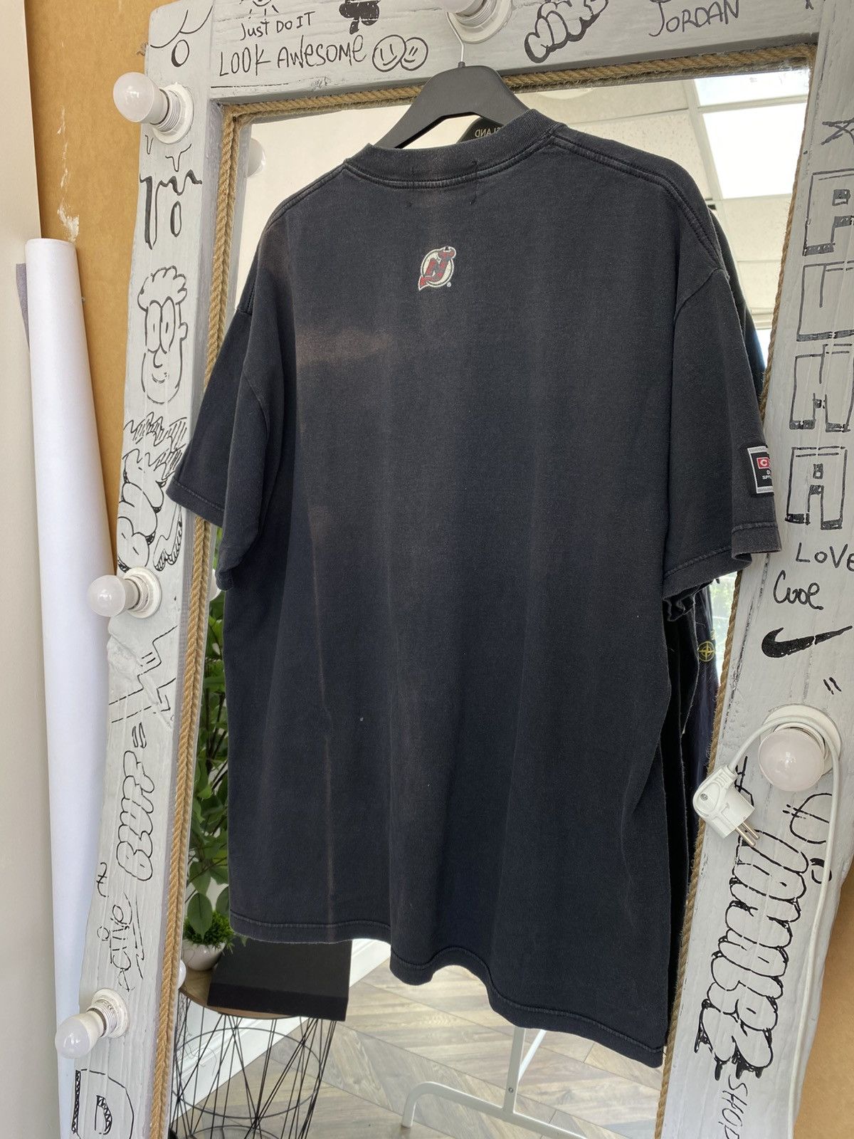 NHL Vintage NHL Devils Faded Tee Size US XL / EU 56 / 4 - 10 Thumbnail