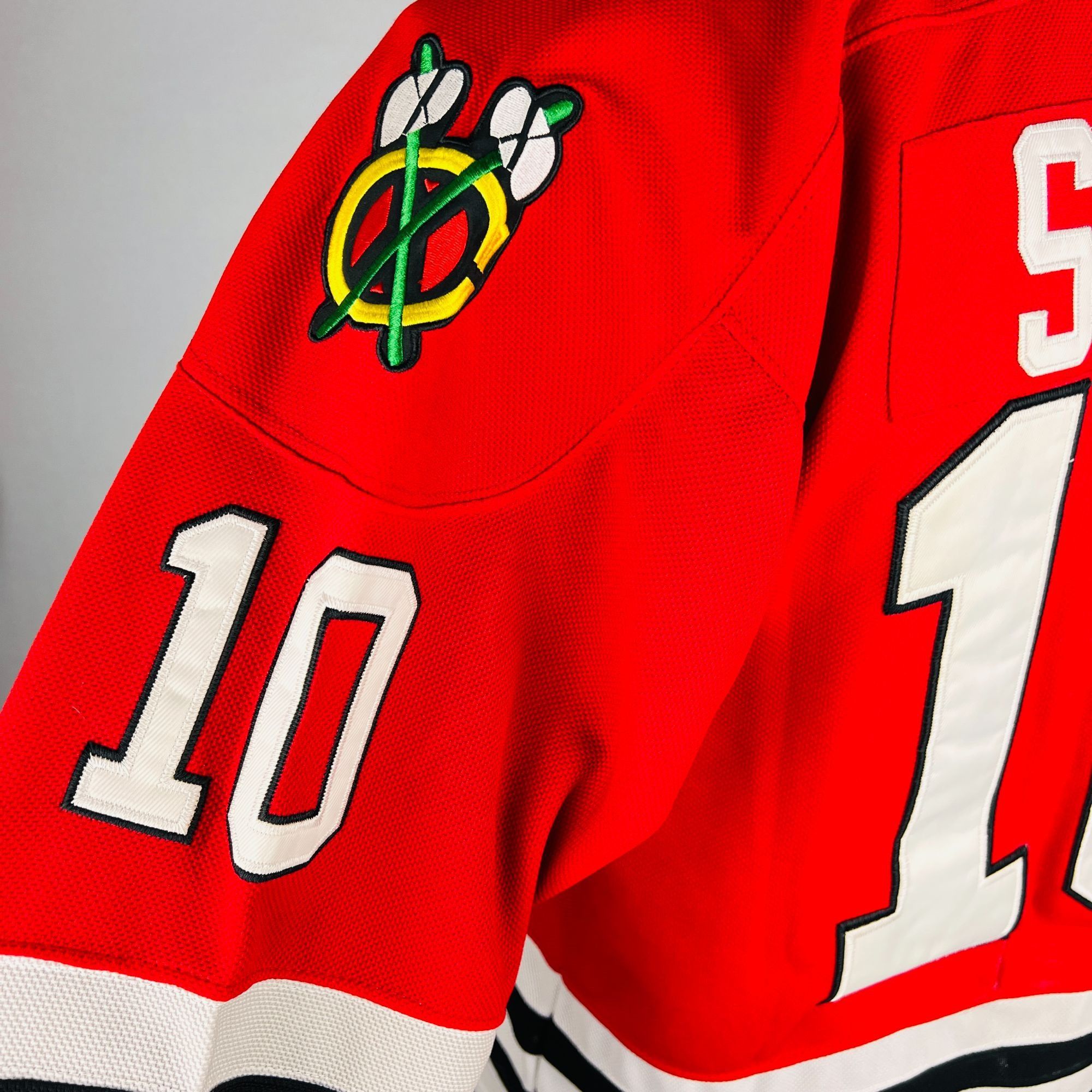 Reebok Chicago Blackhawks Patrick Sharp Capt 2010 Stanley Cup Sewn Size US XL / EU 56 / 4 - 8 Thumbnail