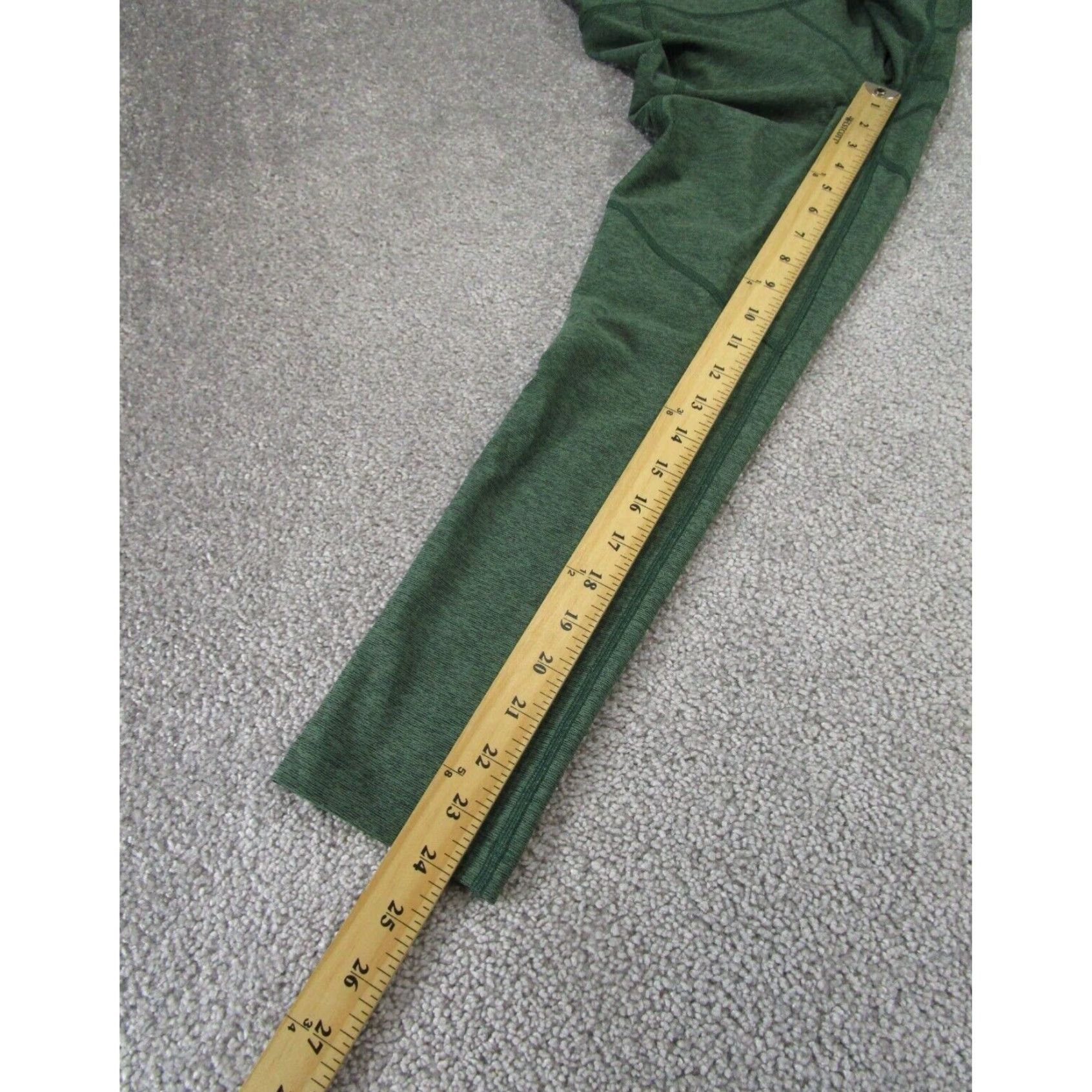 Outdoor Voices Outdoor Voices Womens Small Green Compression Leggings Crop Size 28" / US 6 / IT 42 - 3 Thumbnail