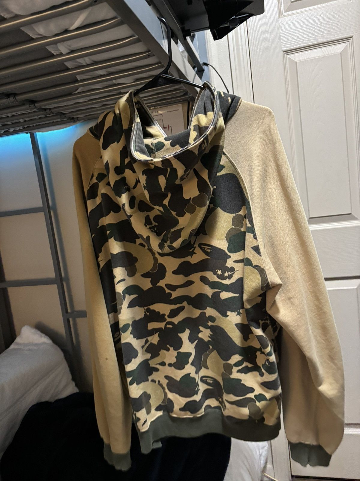Bape × Kaws BAPE X KAWS Full zip hoodie 1st Camo Size US L / EU 52-54 / 3 - 2 Thumbnail