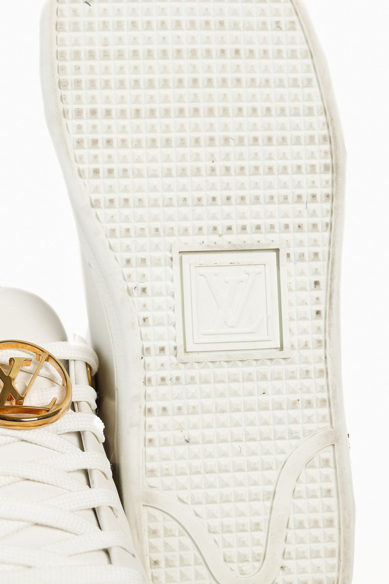 Louis Vuitton Louis Vuitton Front Row Golden Logo White Leather Sneakers Size US 7 / IT 37 - 5 Thumbnail