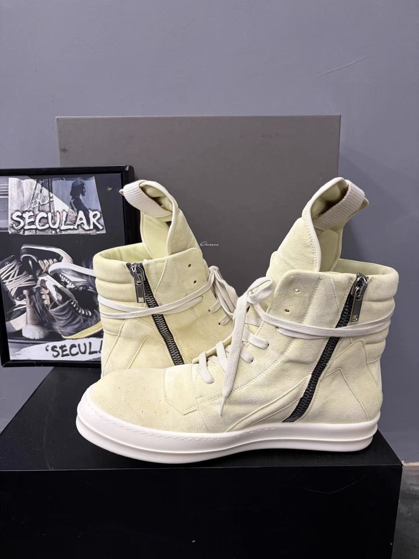 Rick Owens Rick Owens 26SS Light Green Triangle Low Sneakers K34 Size US 7 / EU 40 - 5 Thumbnail