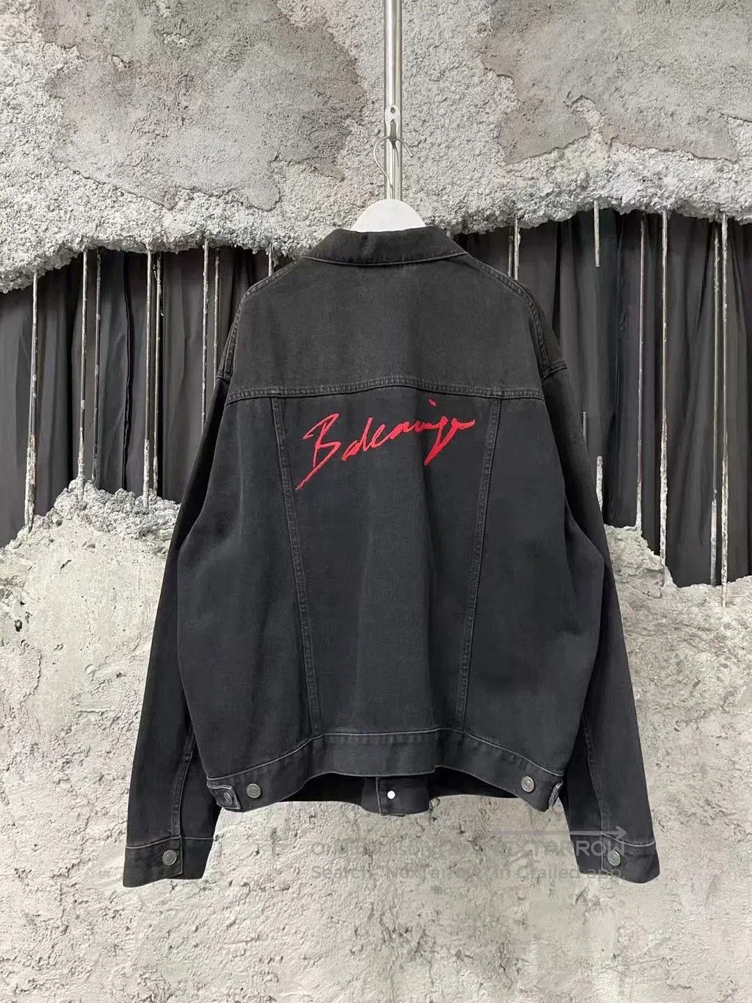 Balenciaga Balenciaga Logo Denim Jacket. Size US S / EU 44-46 / 1 - 2 Thumbnail