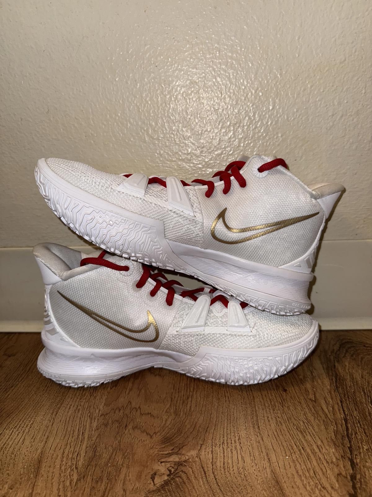 Nike Nike Kyrie 7 White University Red Size US 6.5 / EU 39-40 - 7 Thumbnail