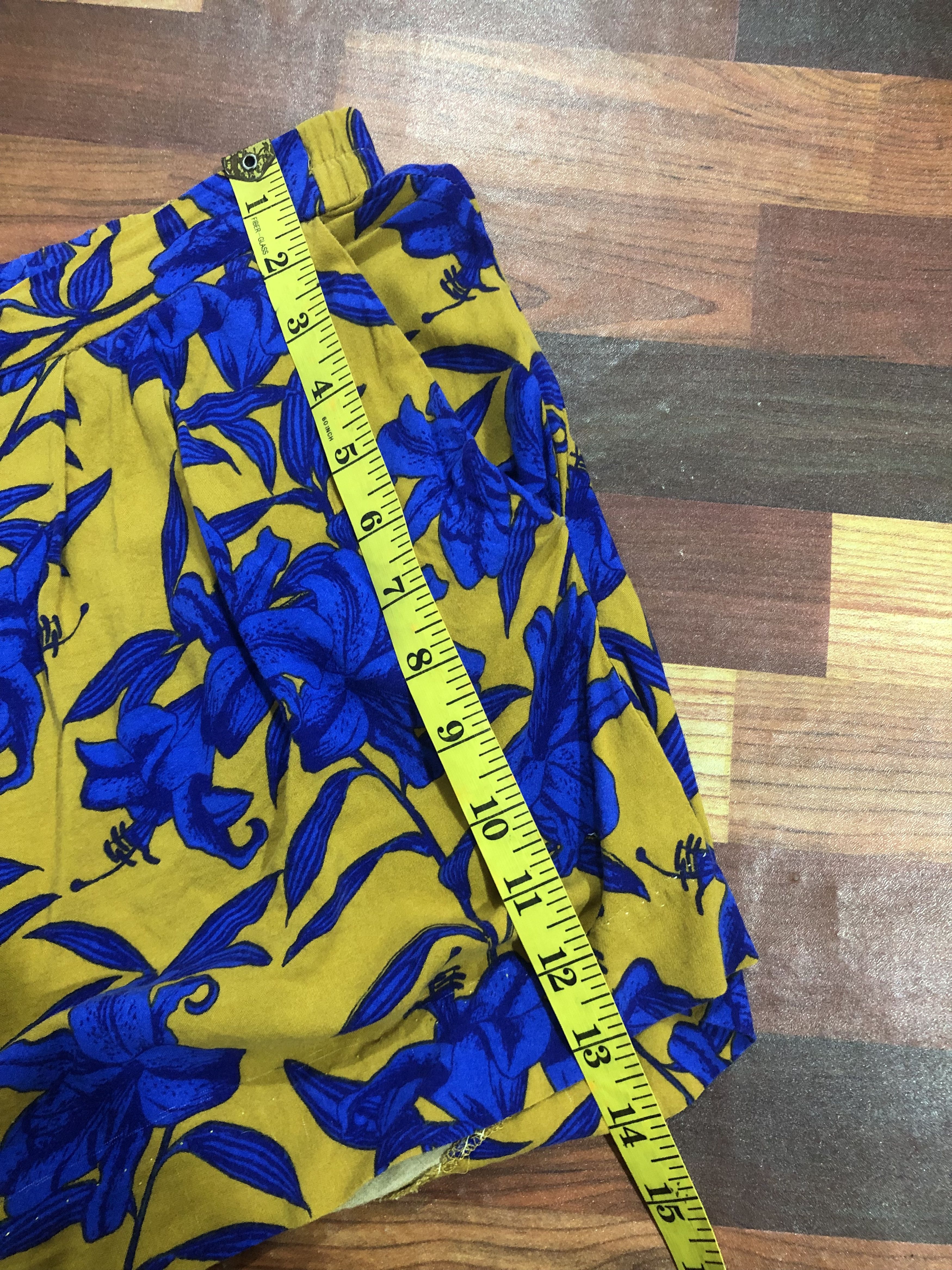 H&M H&M Floral Viscose Shorts Yellow Blue Summer Y2K Size US 32 / EU 48 - 7 Thumbnail