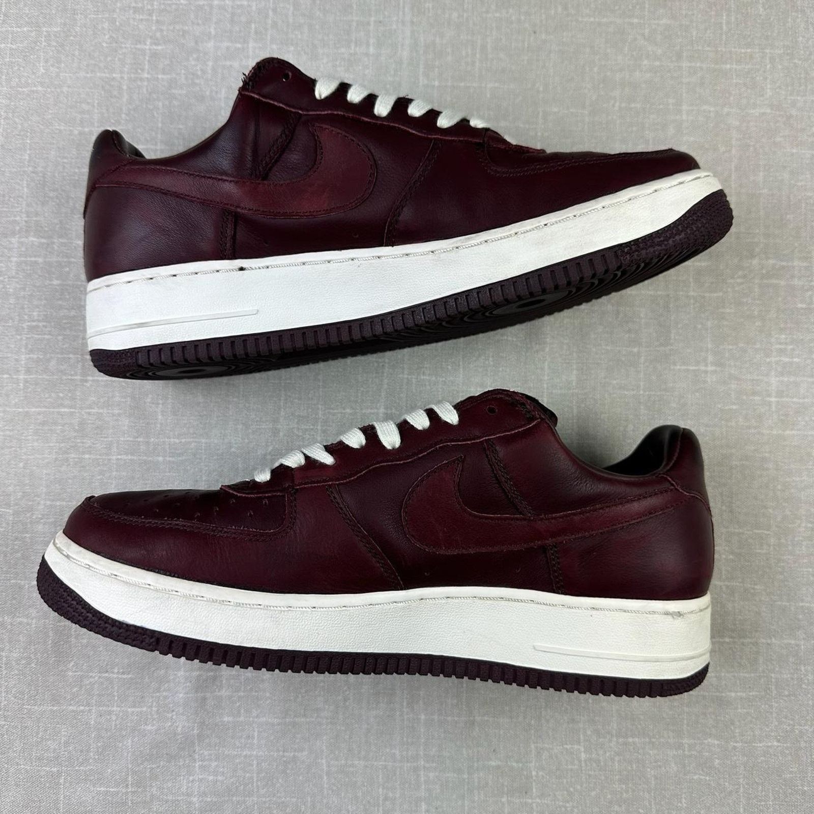 Nike 2005 Nike Air Force 1 Low “Wine" Size US 9.5 / EU 42-43 - 2 Thumbnail