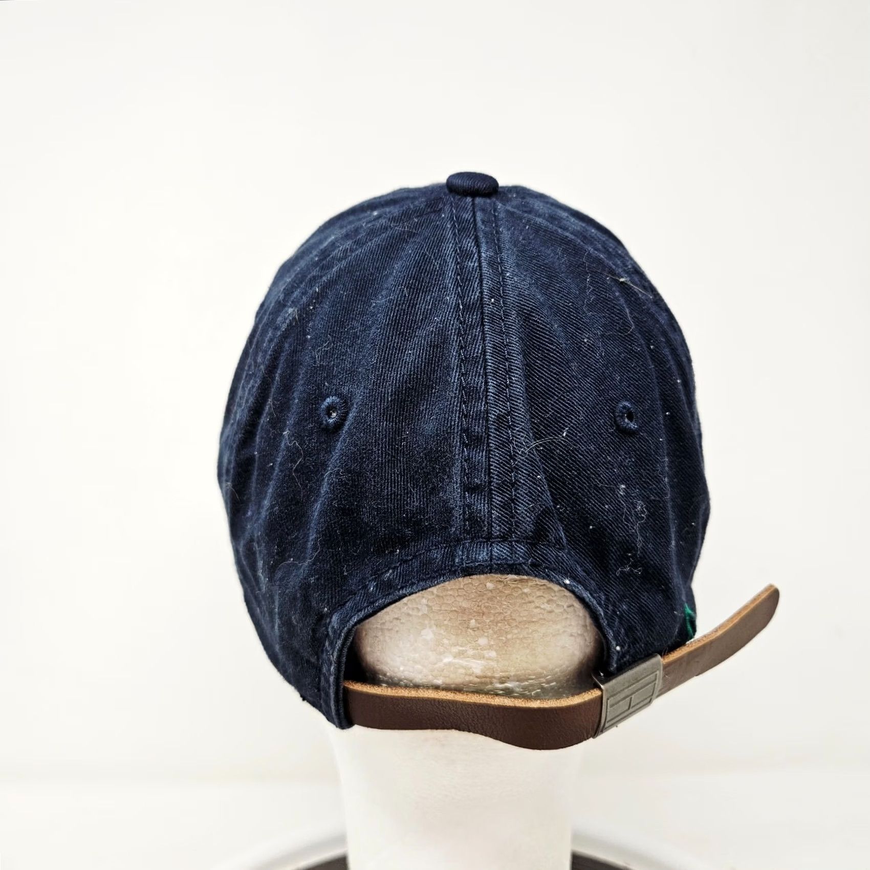 Tommy Hilfiger VINTAGE Tommy Hilfiger Leather Strap Adjustable Hat Baseball Cap Men One Size Blue 90s Designer Dad Adjustable Belt Back Casual Size ONE SIZE - 4 Thumbnail