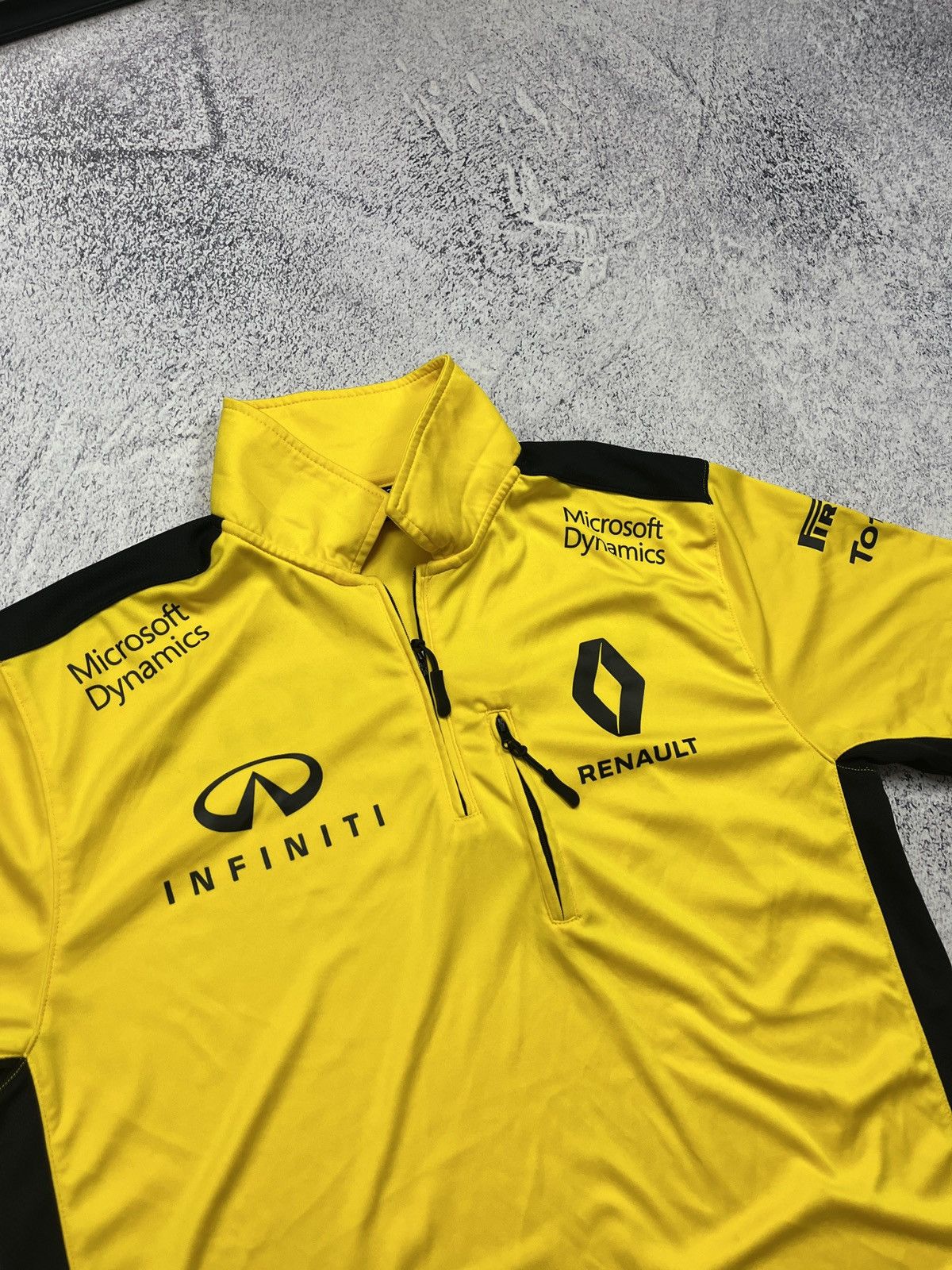 Formula 1 Renault Infinity Racing F1 Formula Uni Polo Shirt Jersey Y2k Size US M / EU 48-50 / 2 - 4 Thumbnail